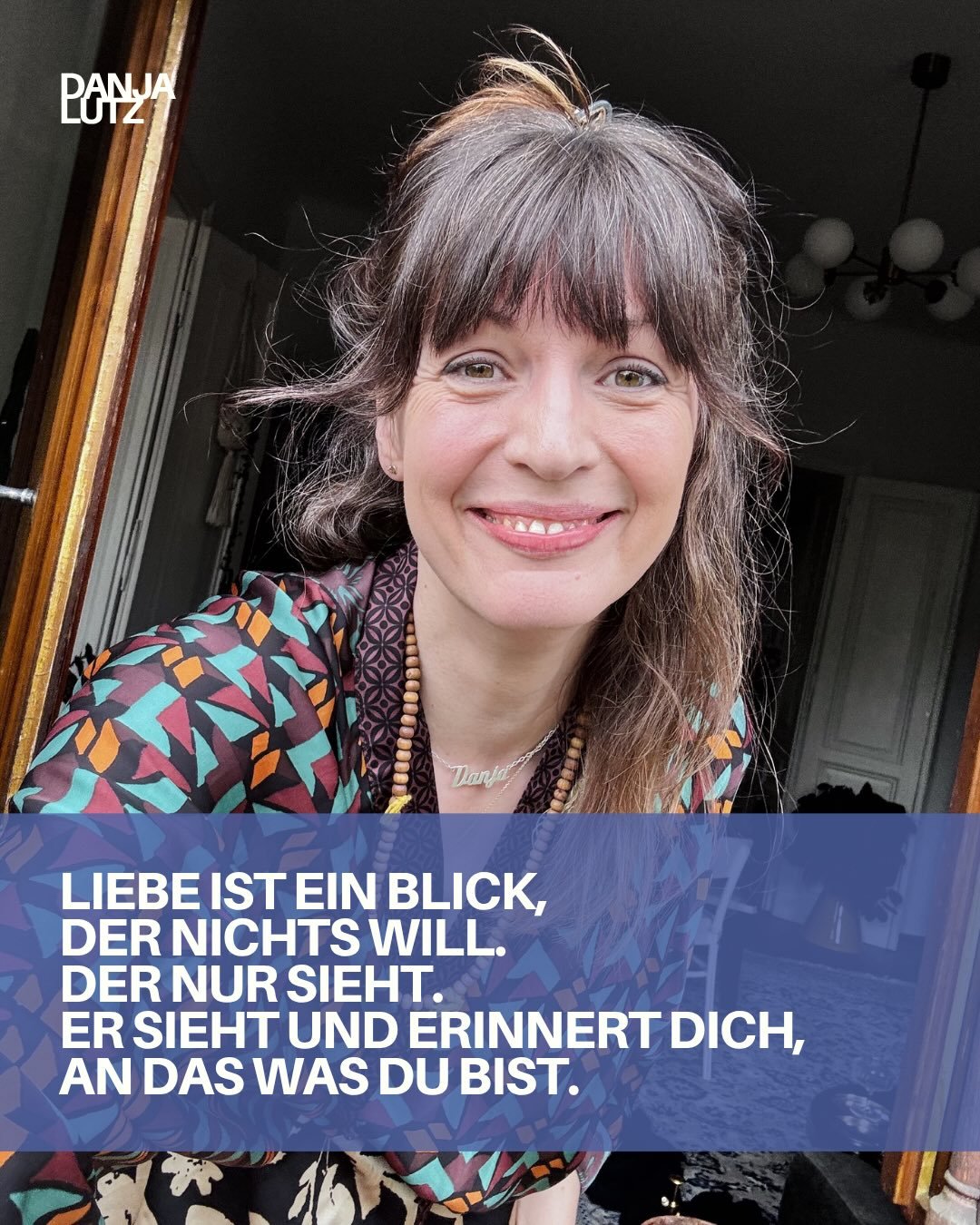Liebe ist ein Blick,
der nichts will.
Der nur sieht. 

Er sieht.
Und erinnert dich.
An das 
was du bist. 

______________

THE WAY OF FIRE 
Ausbildung in klassischem Tantra-Yoga 
Start am 22. Mai 🦢❤️&zwj;🔥⛴️

Auf geht&rsquo;s durch die sieben tantr