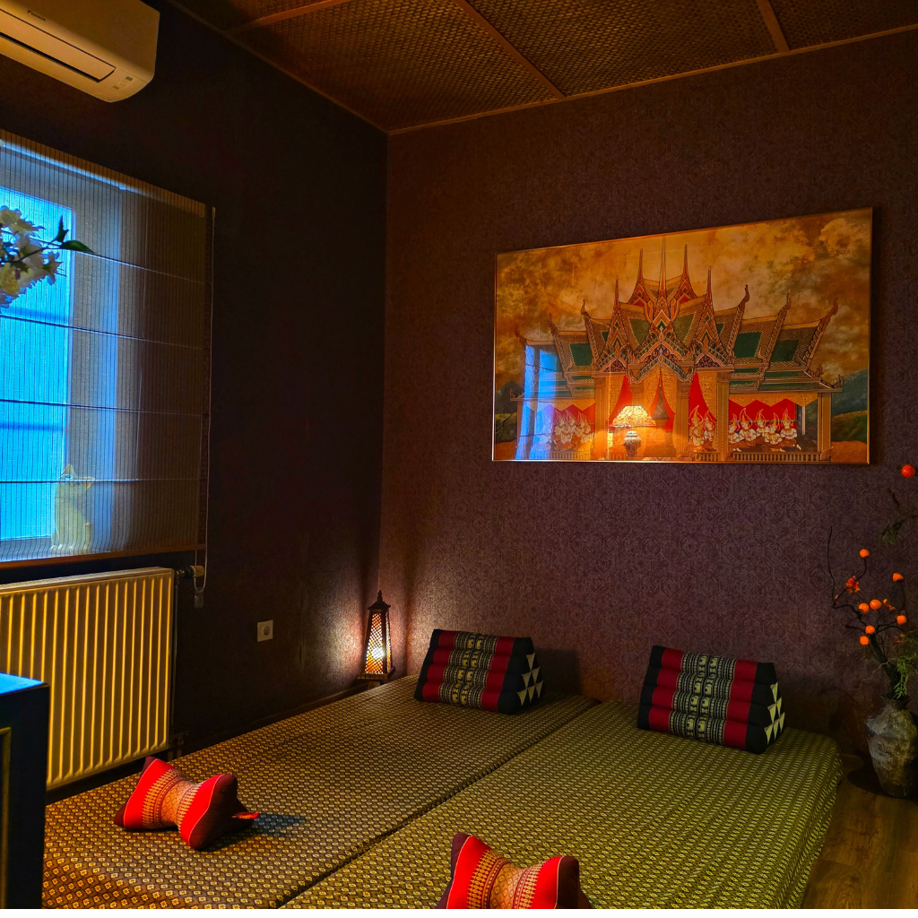 siam bamboo table.png