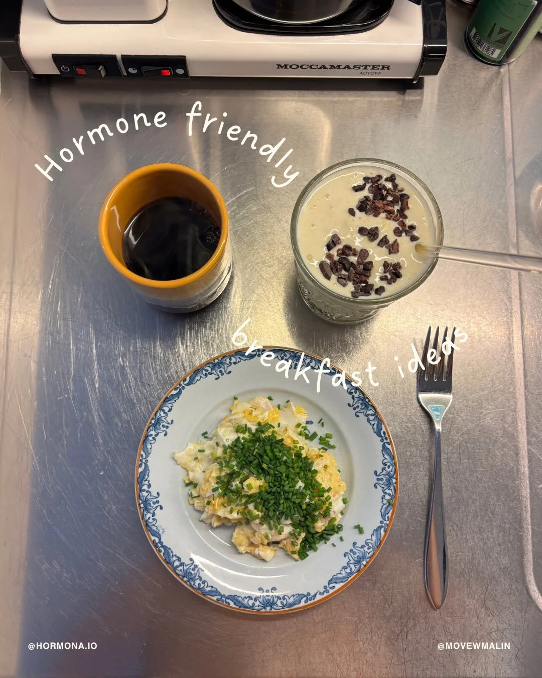 5 hormone friendly breakfast ideas with health coach @movewmalin 

-a fulfilling hug
-a sunny morning
-matcha &amp; the sun
-oat me up!
-forest goodies

What all of these plates have in common (beyond elevating your mood in the morning):

*supports m