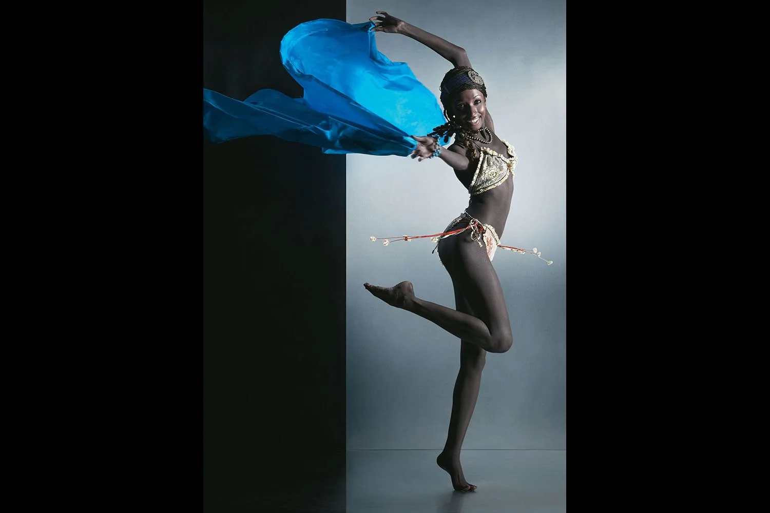 HUES of SILENCE: Conceptual fashion imagery