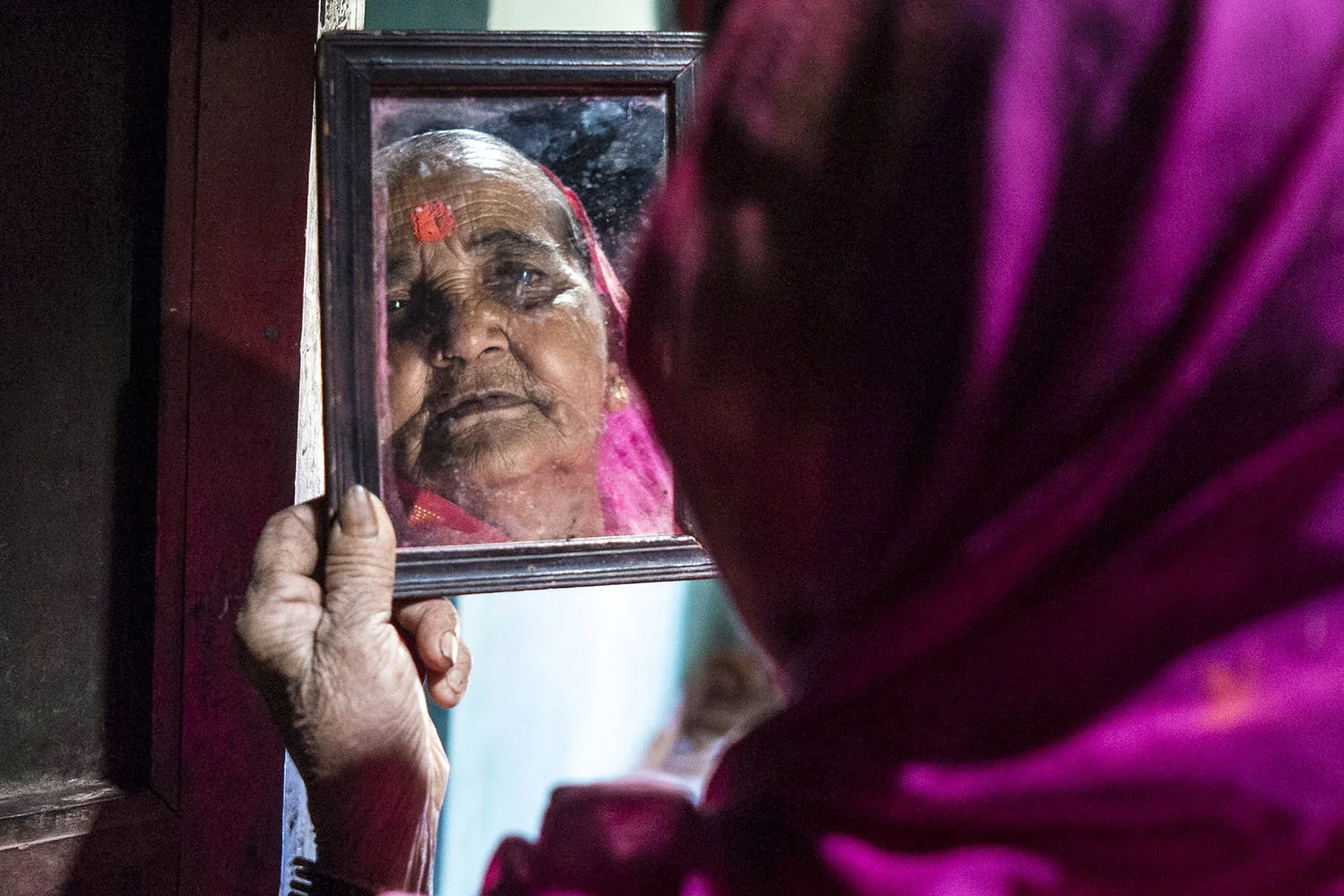 GRANNY SCHOOL_Photo Story by Satyaki Ghosh14.JPG