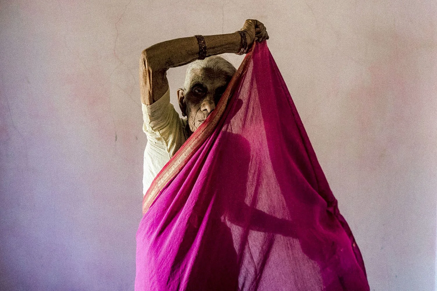 GRANNY SCHOOL_Photo Story by Satyaki Ghosh08.JPG