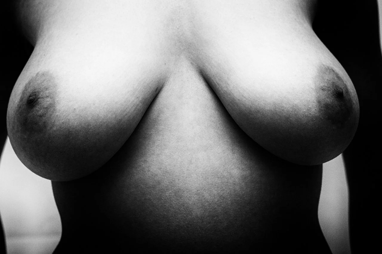 Frontal view - natural breasts in Black and White.