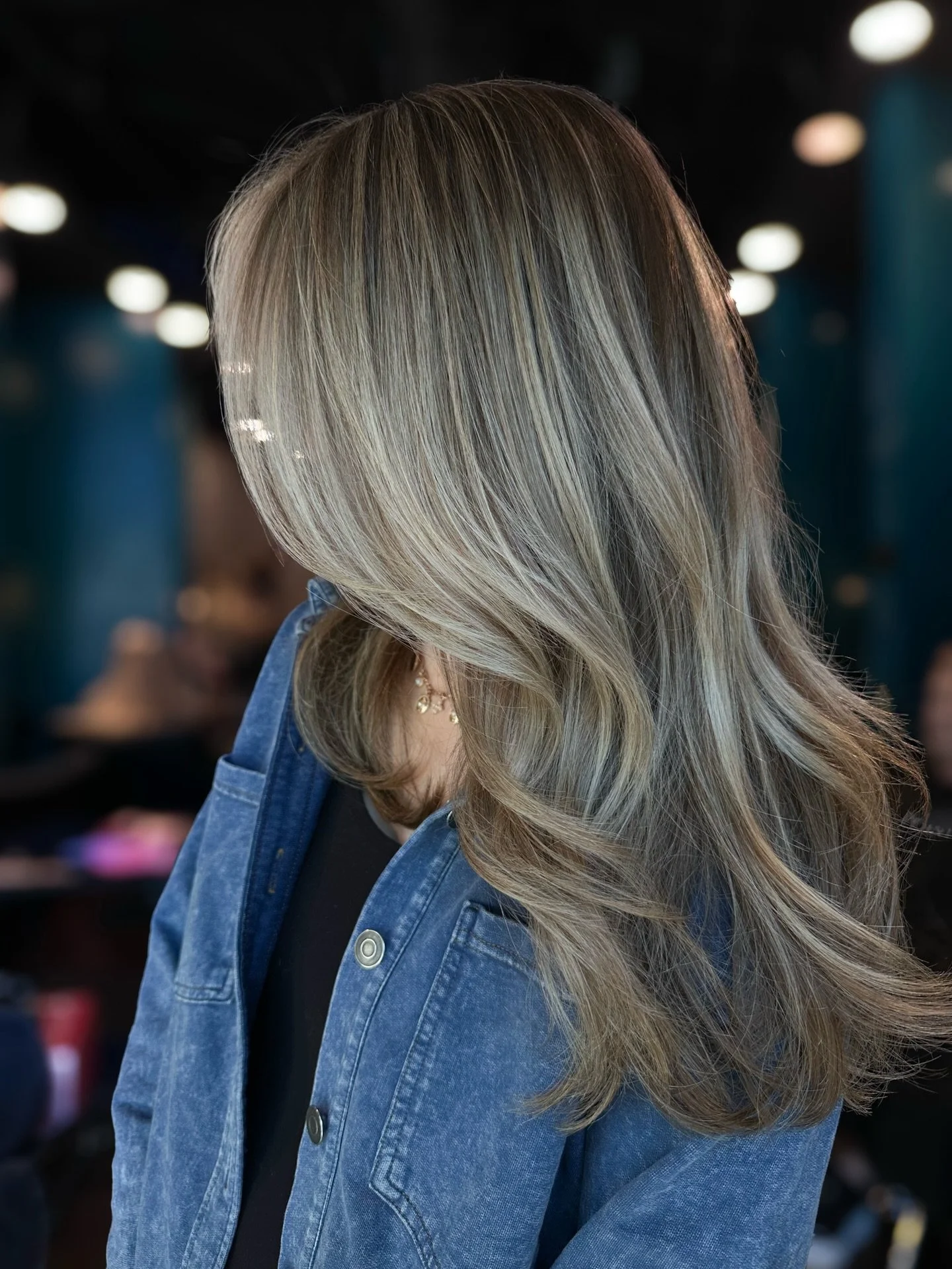 Soft. Blended. Stunning ✨ 

#suffolkvahair #hairinspo #explore #bouncyblowout #salononpointe