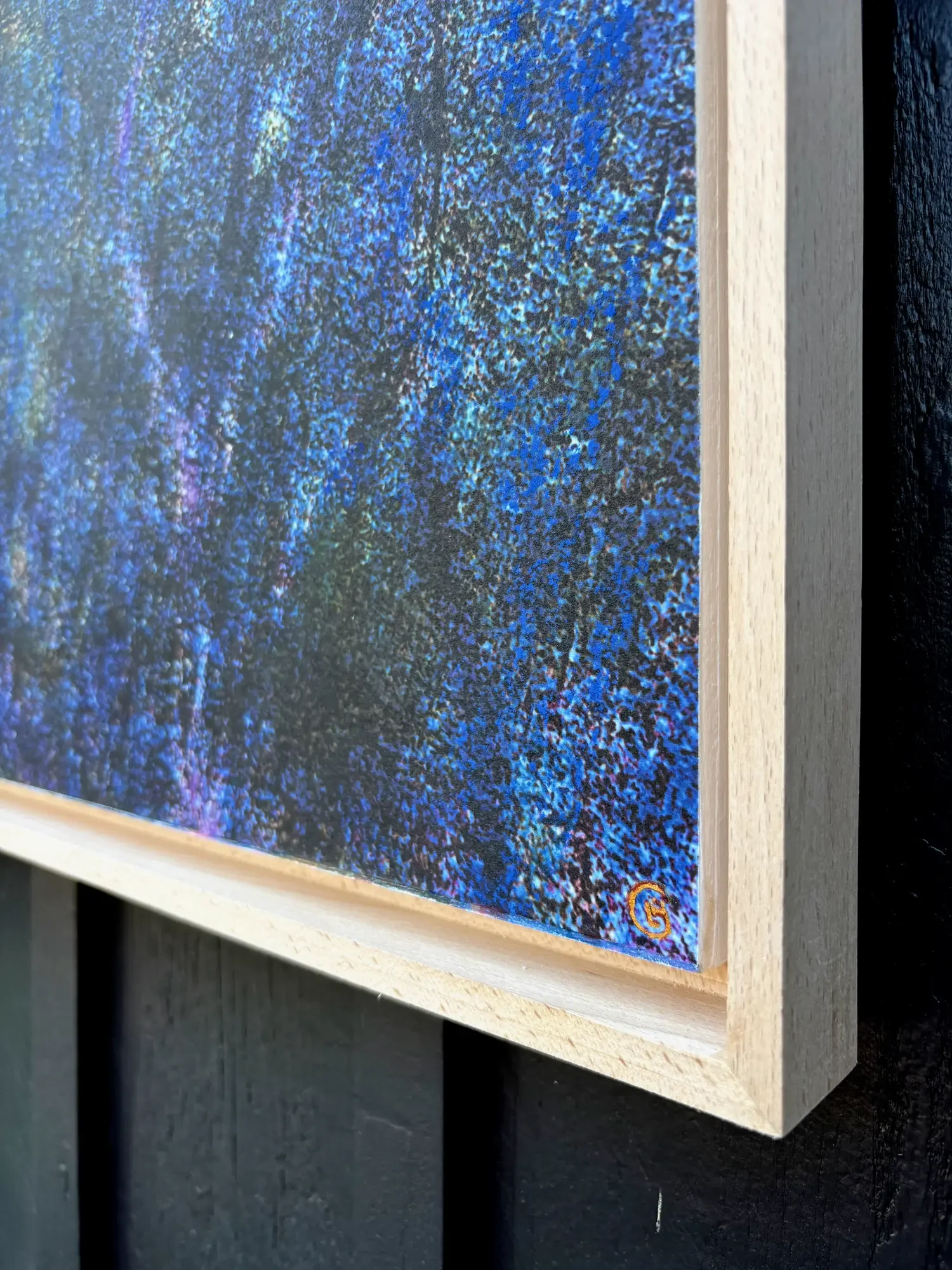 Tirage d'art sur papier japonais de l'œuvre L'arbre qui rêve bleu par Gwenaëlle Le Mée. Photographie artistique en édition limitée montrant un arbre bleu aux détails oniriques.