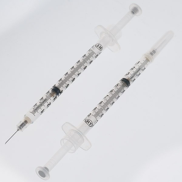 Nipro 1 cc with needle.jpg