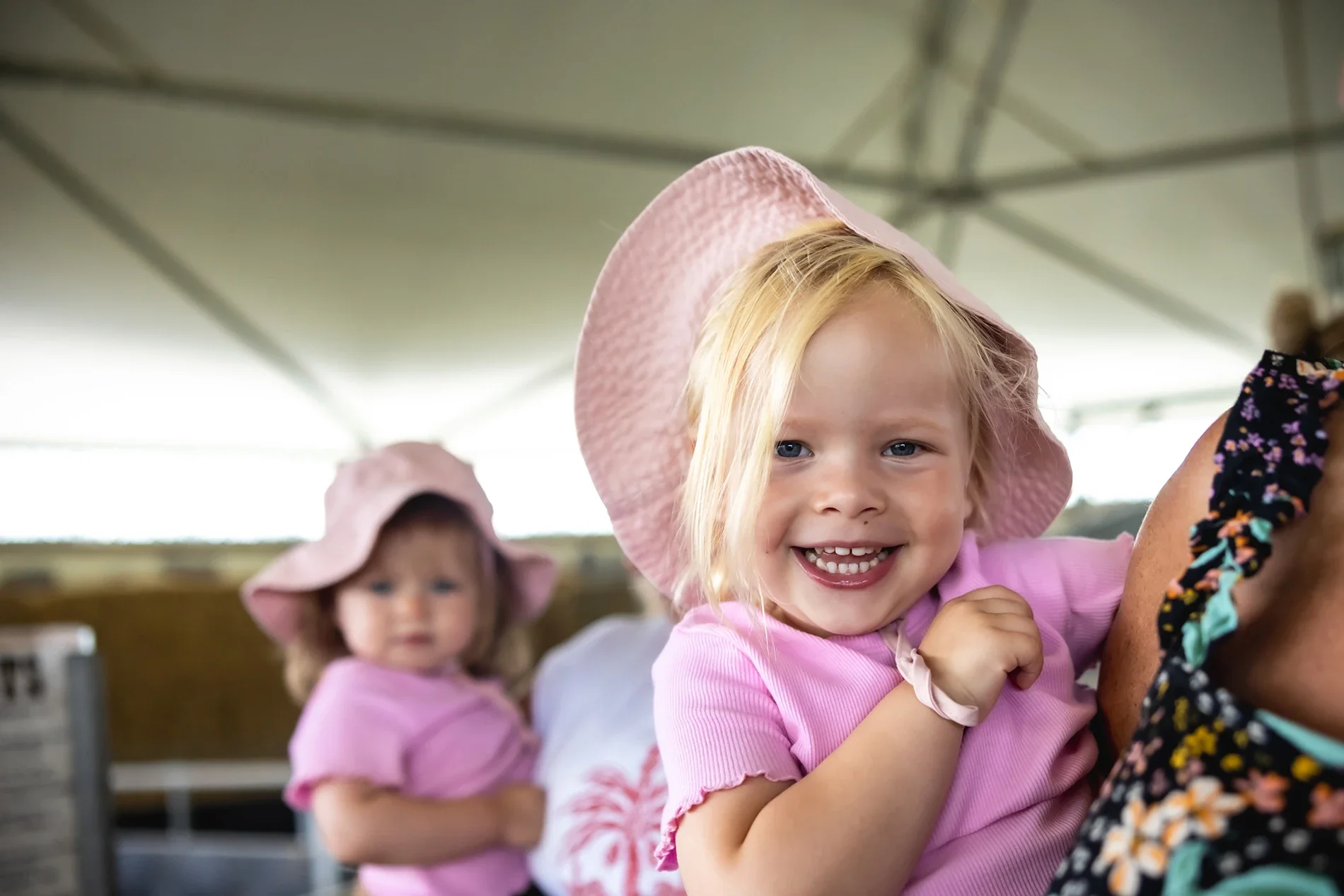 KinsPhotographic_Washbrooks_Family_Farm-69.webp