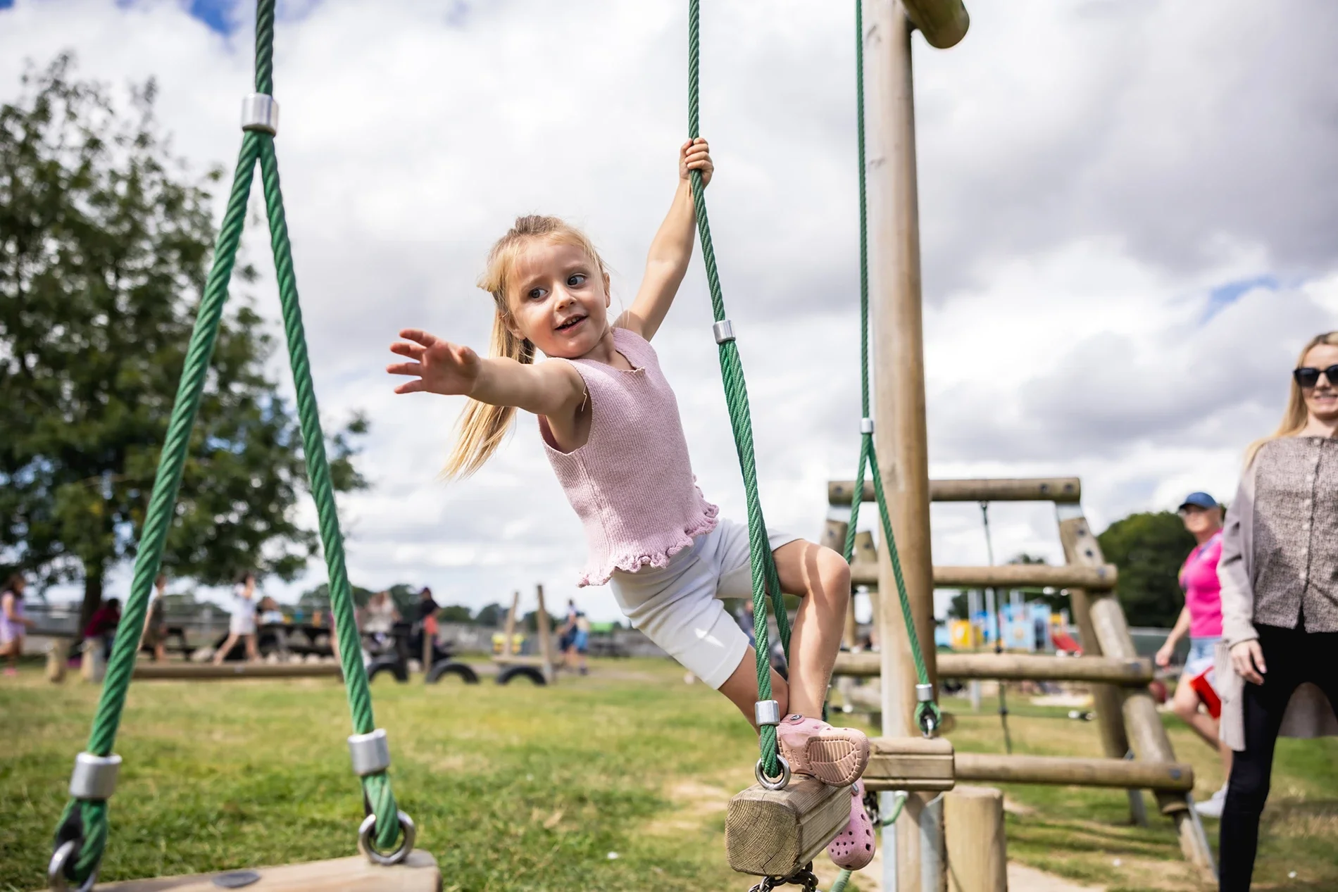 KinsPhotographic_Washbrooks_Family_Farm-22.webp