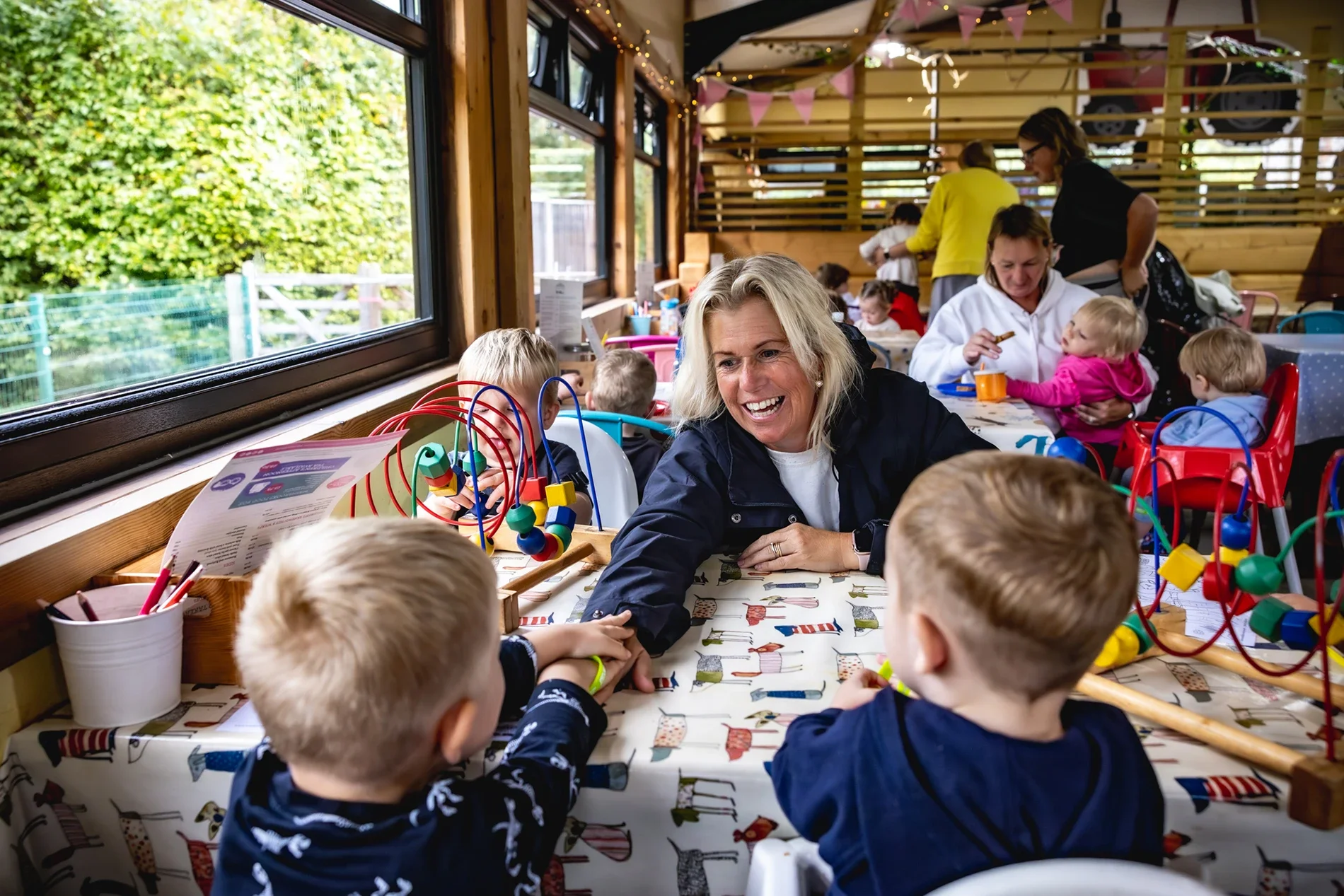 KinsPhotographic_Washbrooks_Family_Farm-98.webp