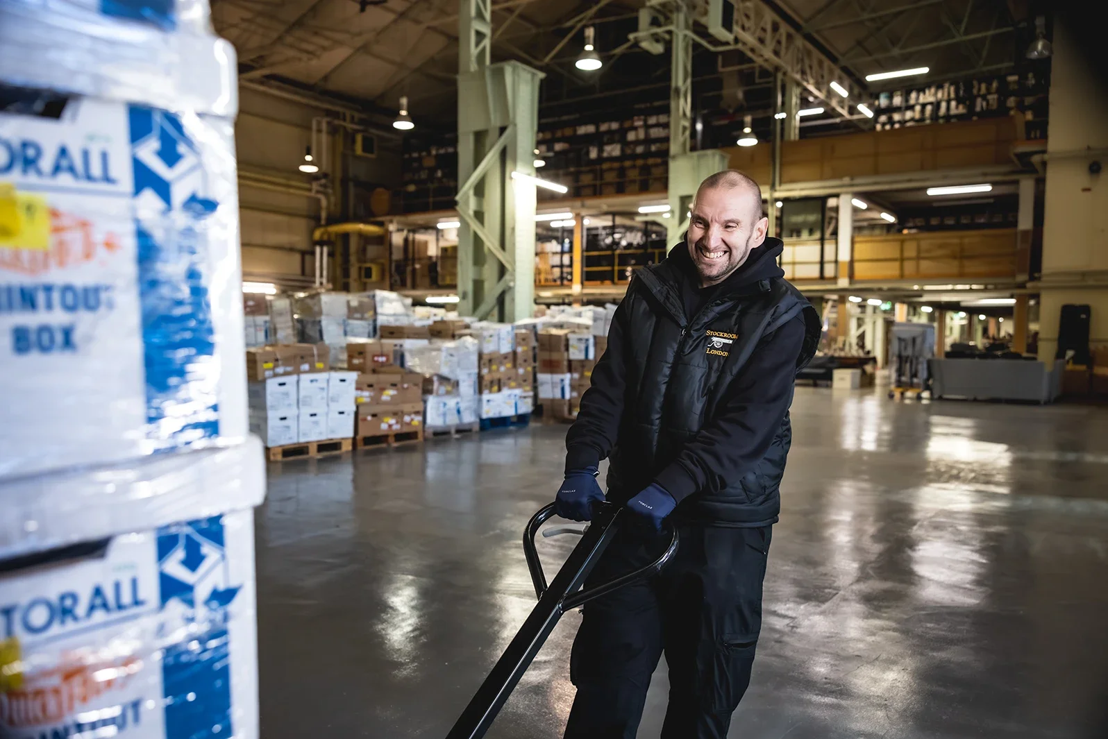 KinsPhotographic-Stockroom-London_Brand_Photography-02.webp