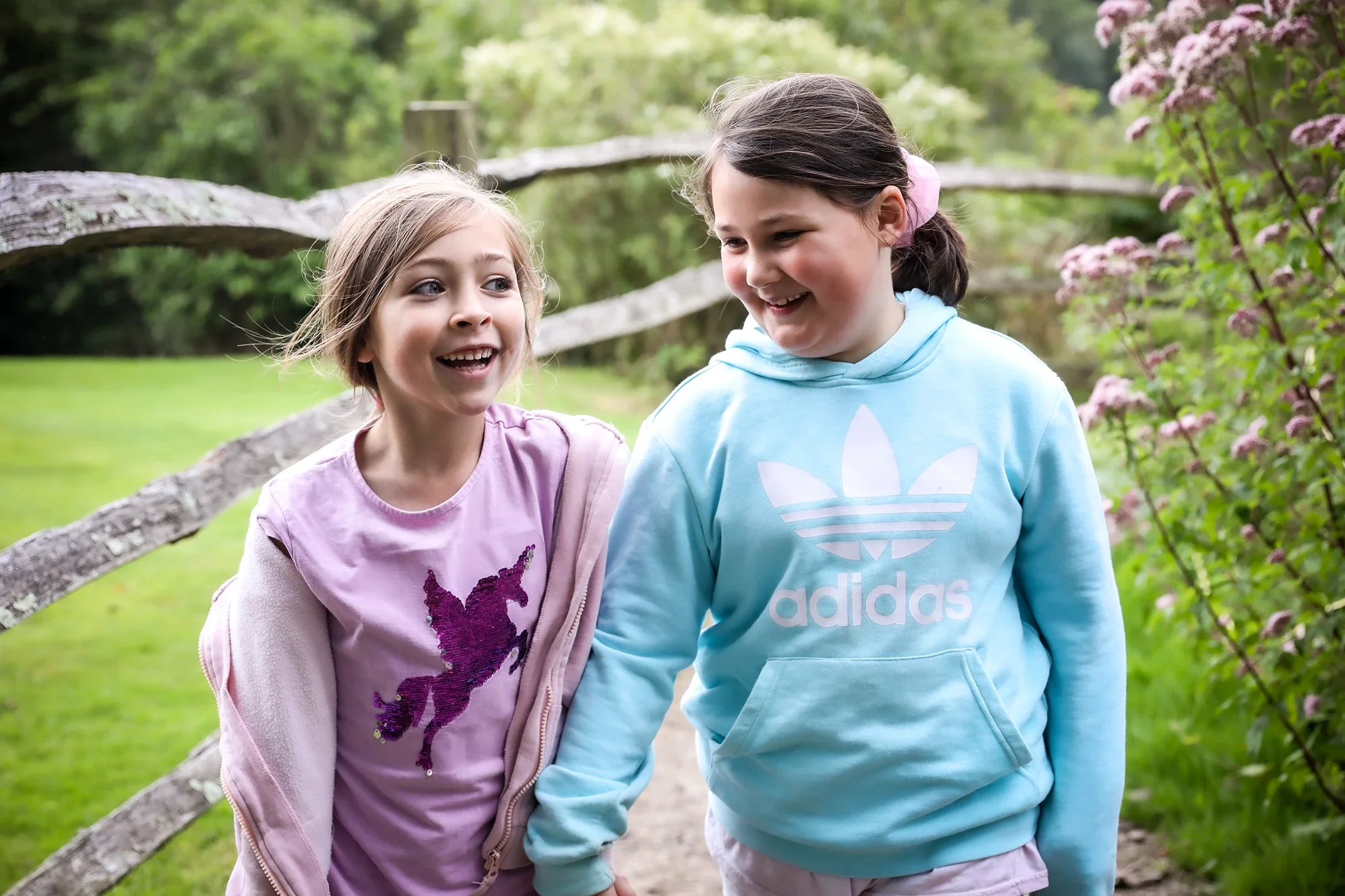KinsPhotographic_ArdinglyCamps_Event_Photography-03.webp