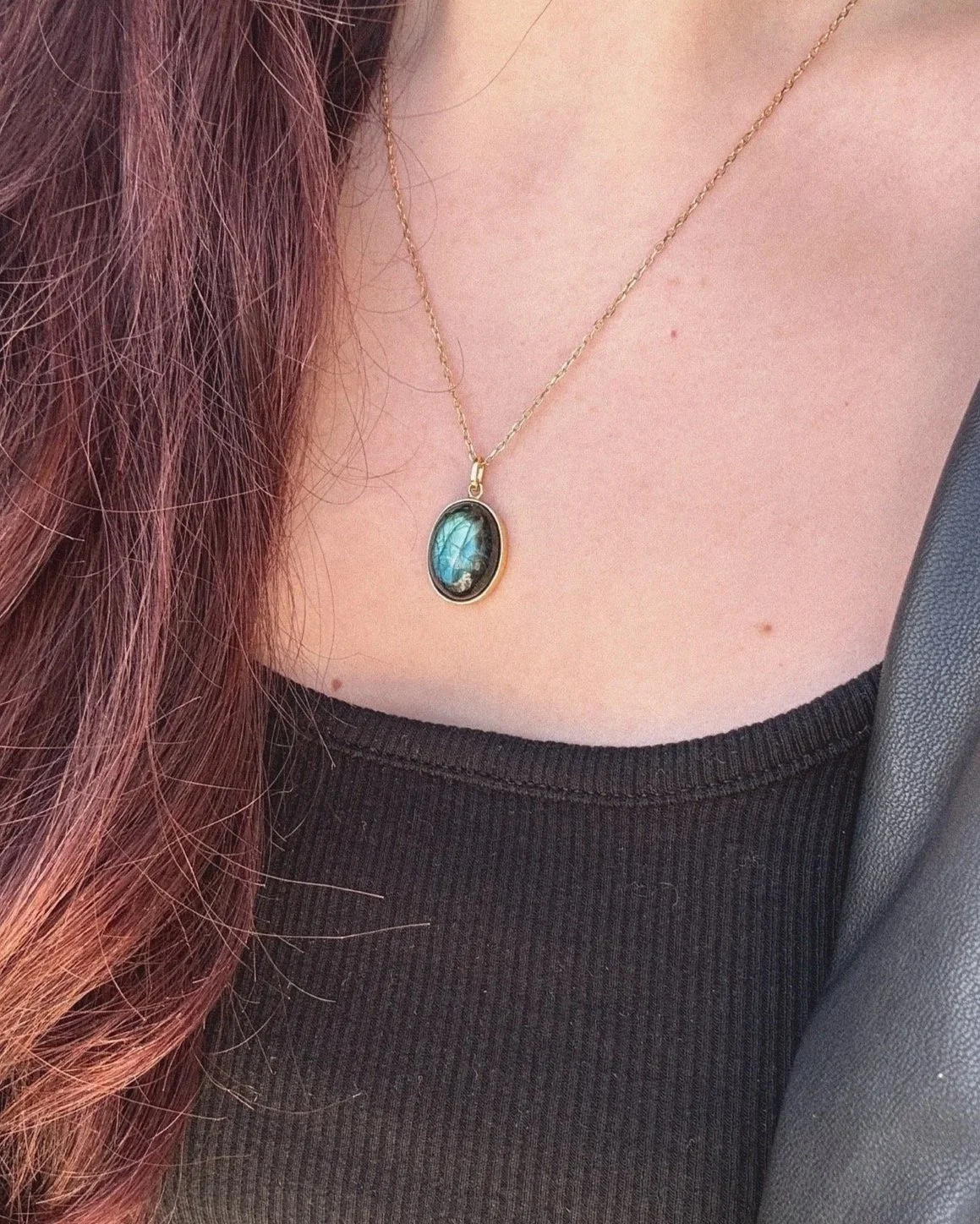 Bezel-Set Labradorite in 18K Gold