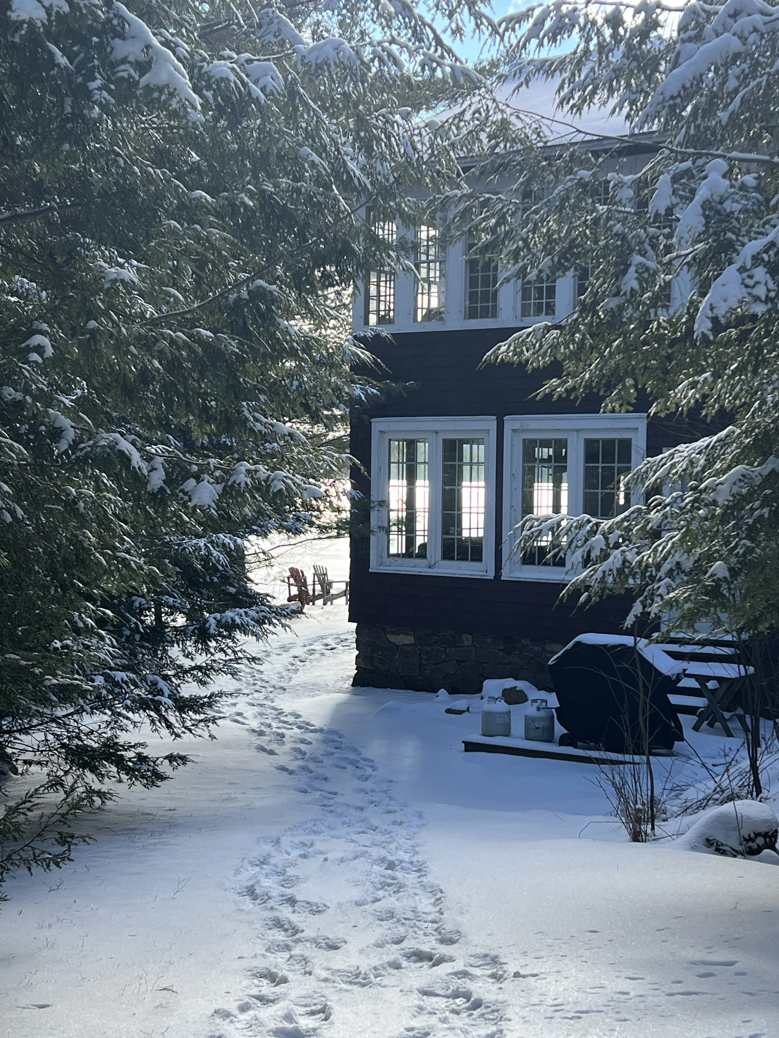Warren Point Lodge in the snow