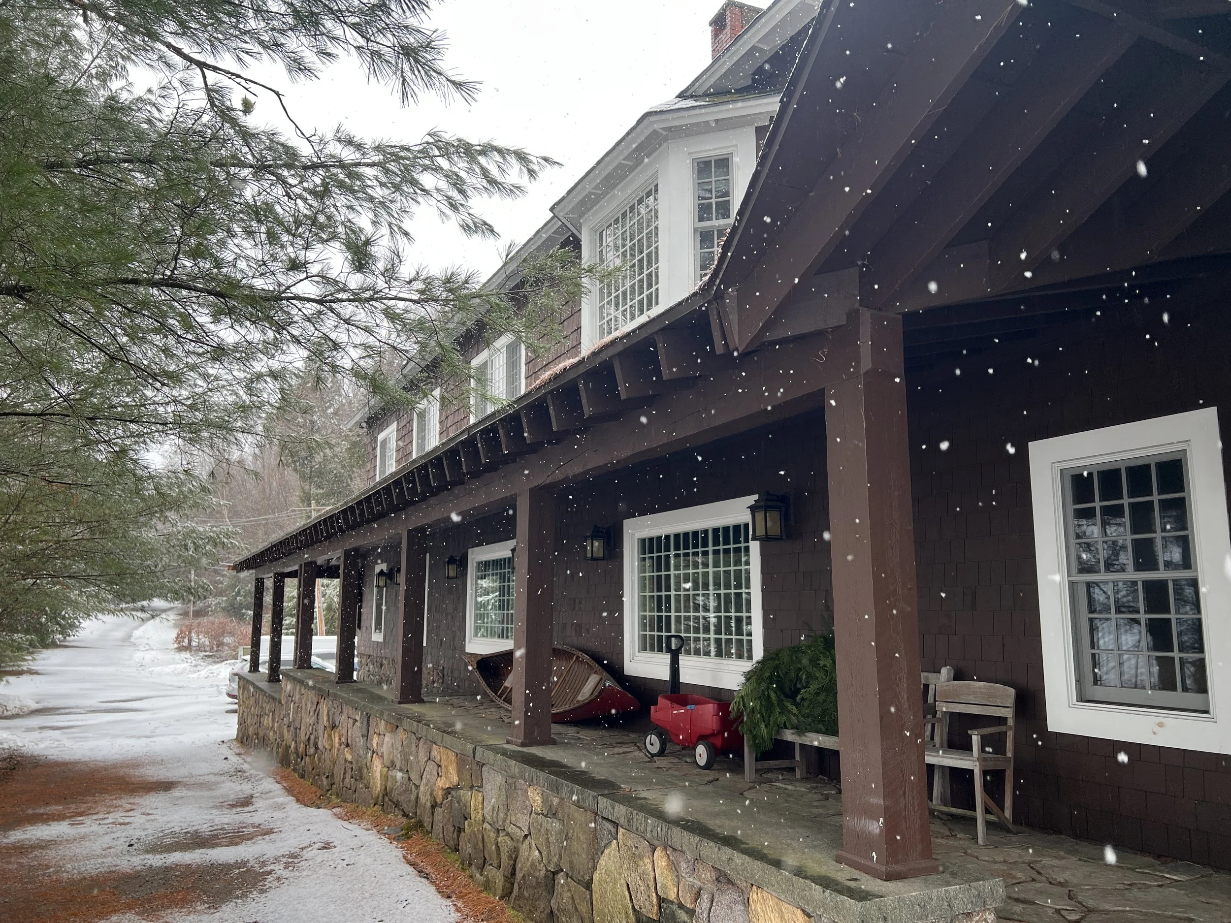 Snowfall on Warren Point Lodge