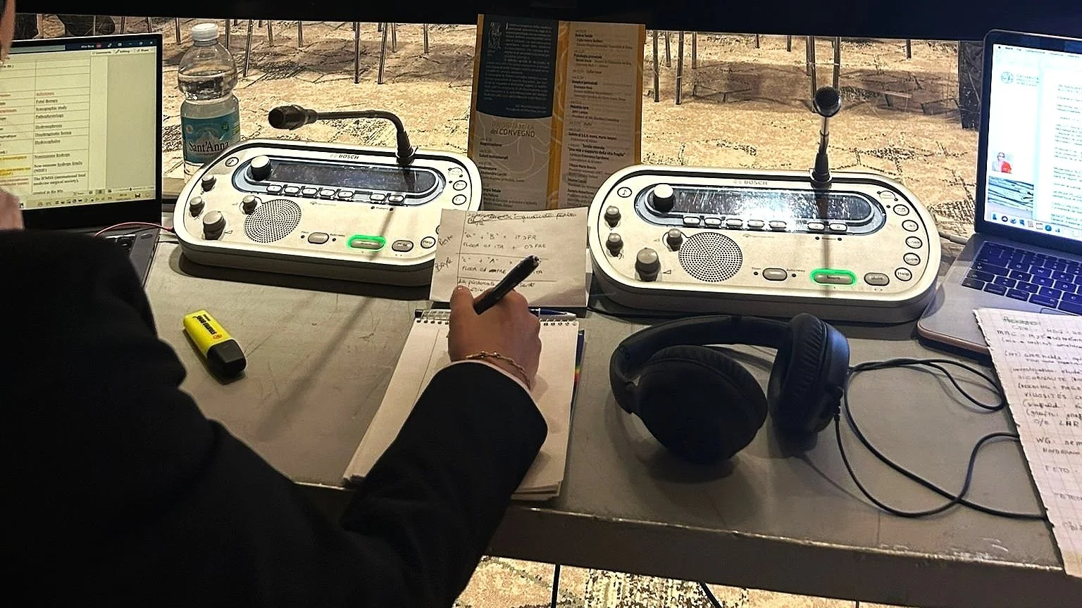 Simultaneous_Interpreting_Alice_Bove_Interpreter_&_Translator