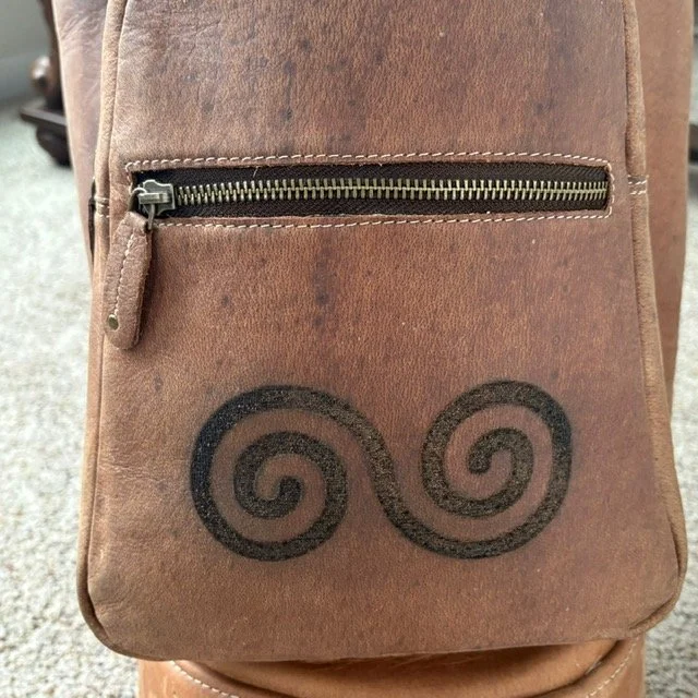 full grain-natural-leather-tan-golf bag-handmade-vintage- one of a kind design.jpeg