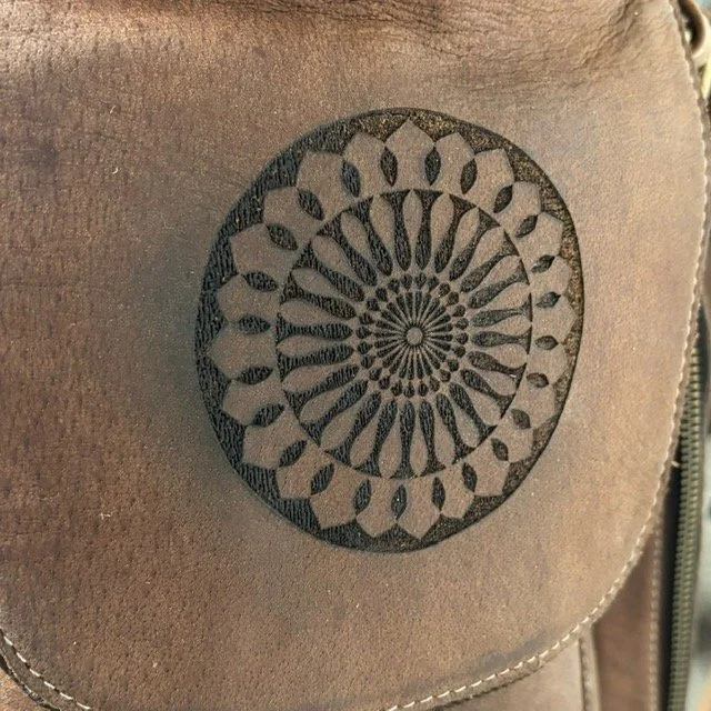 full grain-natural-leather-tan-golf bag-handmade-vintage- unique design.jpeg