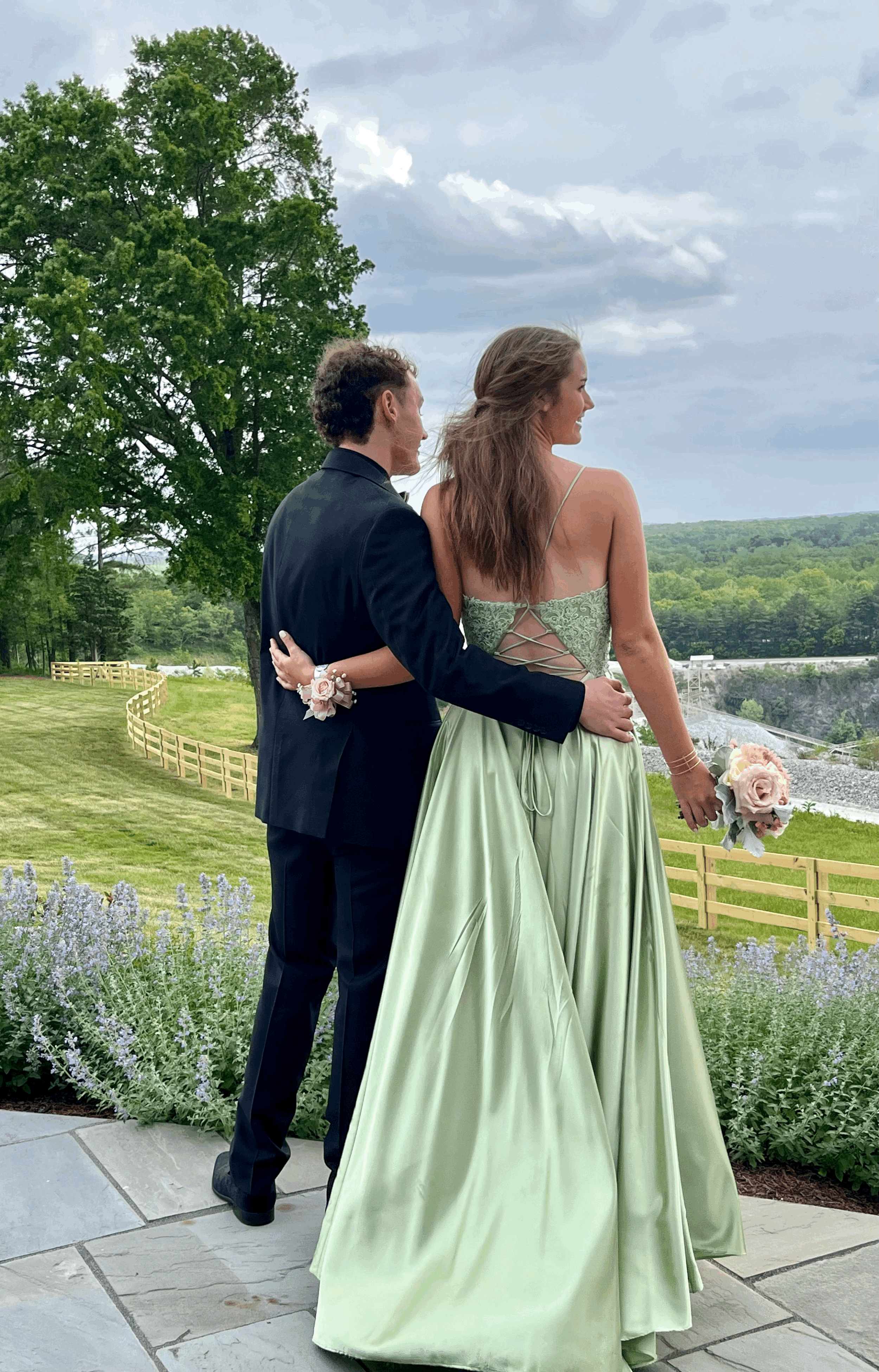 Boutonniere/Mini Bouquet Combo