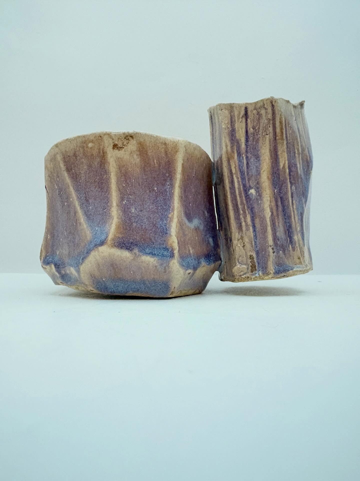 New kurinuki vessels, including an accidental mug w/ snack holder (1 &amp; 5), two tea / rocks cups (2), and two torn single shots (3 &amp; 4). What would you put in them?

All are @starworksceramics Star 6 White with iron wash and @oldforgecreations