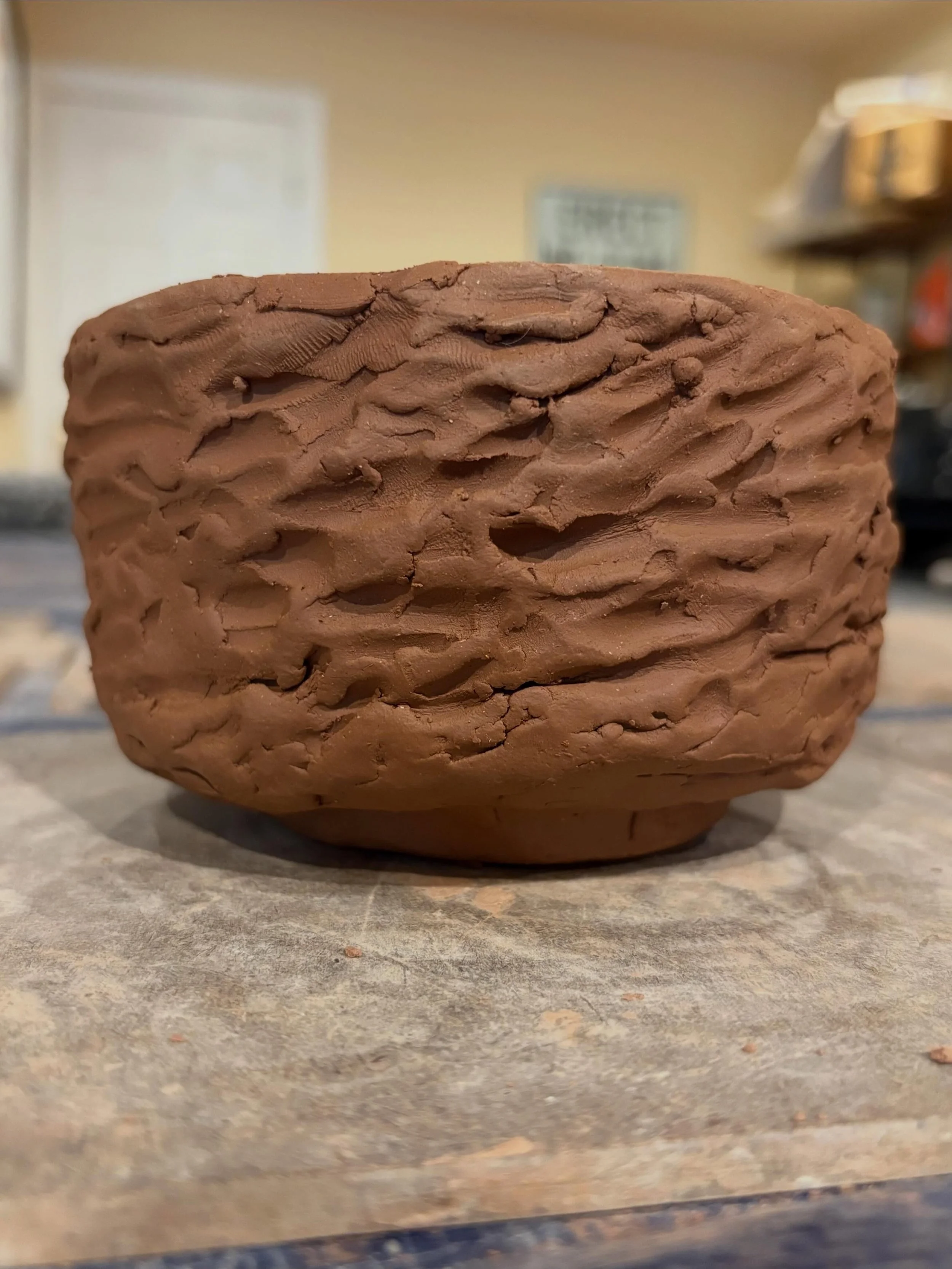 Feeling green(ware) lately. Enjoying some favorite textures and techniques combined with new-to-me approaches to carving feet and forming lips, which I'll be smoothing soon.

No market this weekend (5/29-5/31) due to other plans. Back with more event