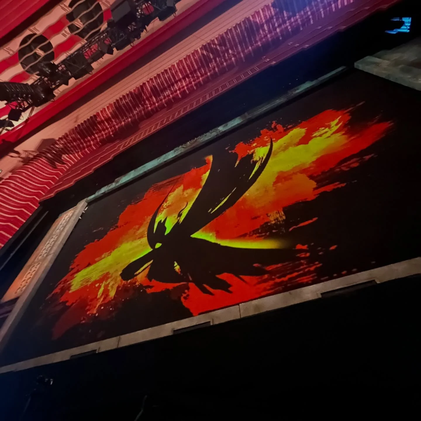 Absolute joy to play a few shows of Miss Saigon over new year. Thanks so much @danielswani for letting me look after your chair 🙏 
Awesome show and brilliant band/cast -would highly recommend watching it! Very moving 🥹😢
#misssaigon #musoontour #al