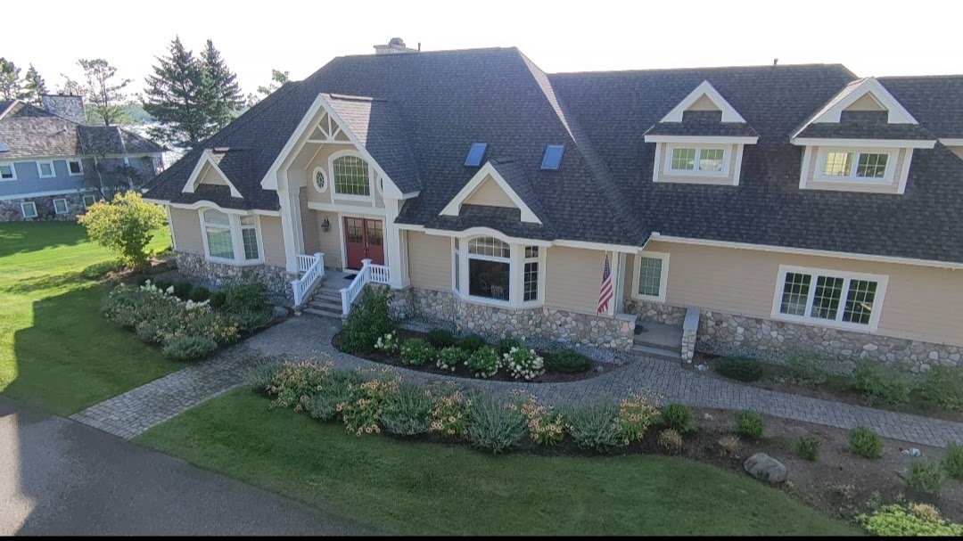 Screenshot_20250101_180949_Photos (1).jpg