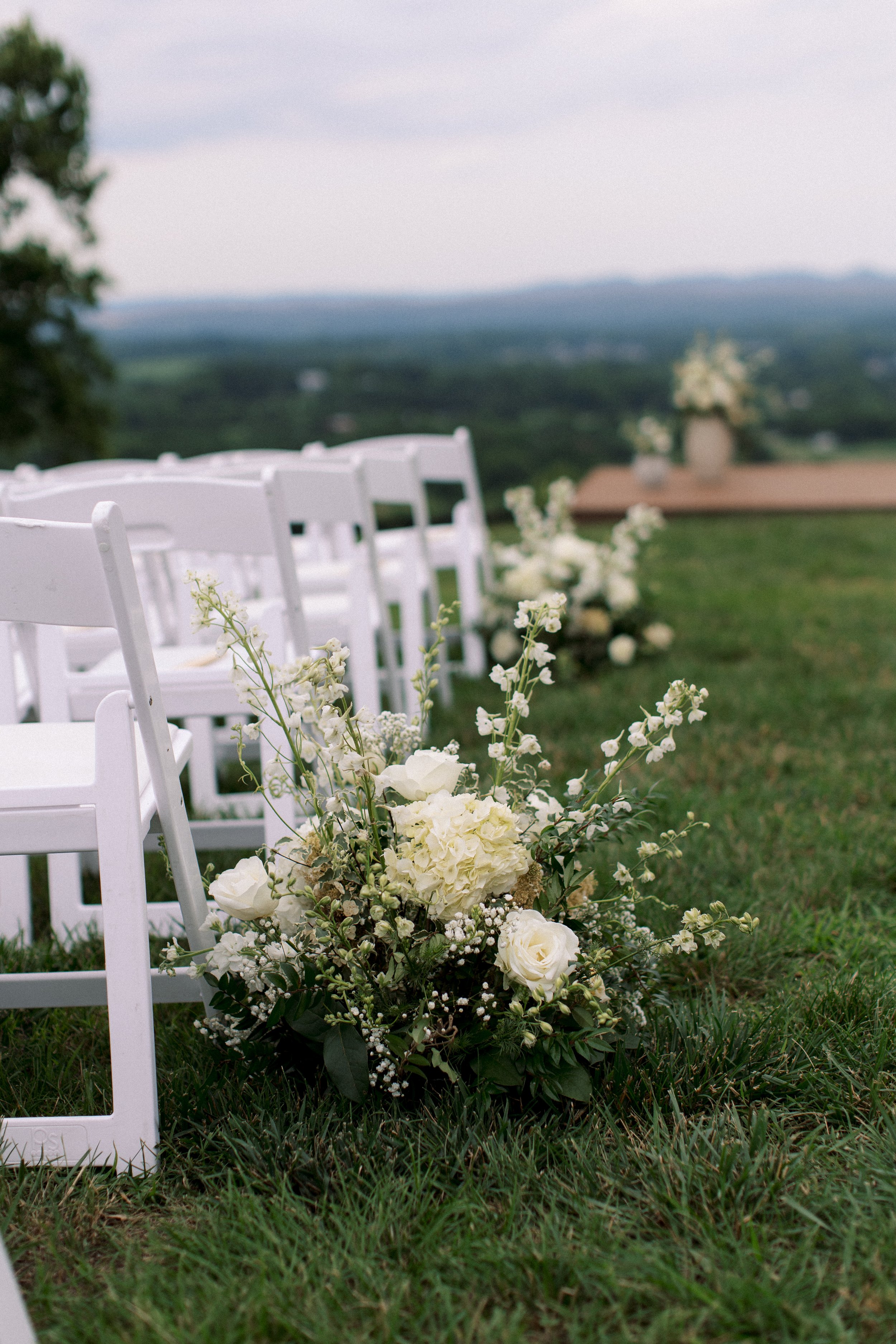Madi Flournoy Photography wedding in the country in Tennessee 