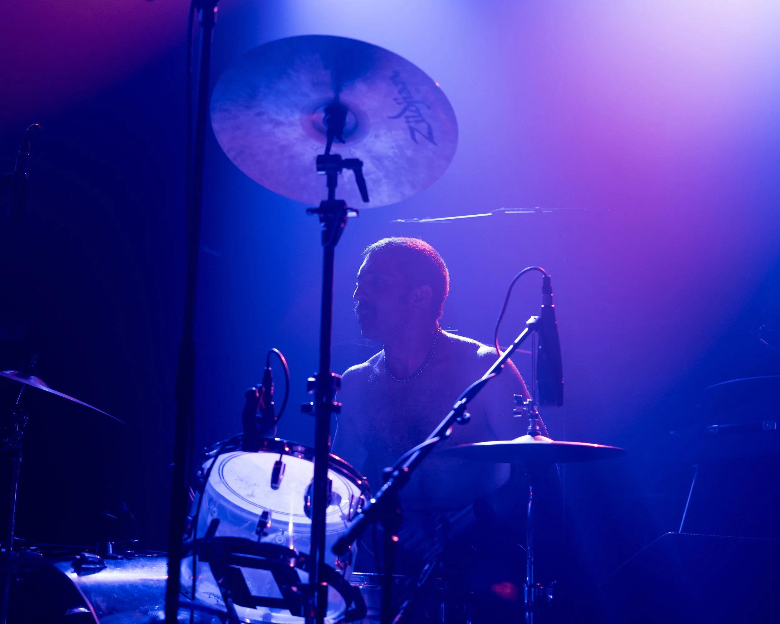 DL DRUMMER3.jpg