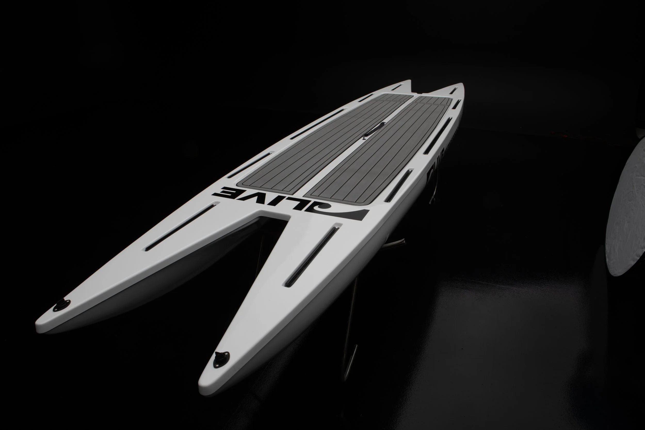 Top view of the L4 Expedition by LIVE Watersports
