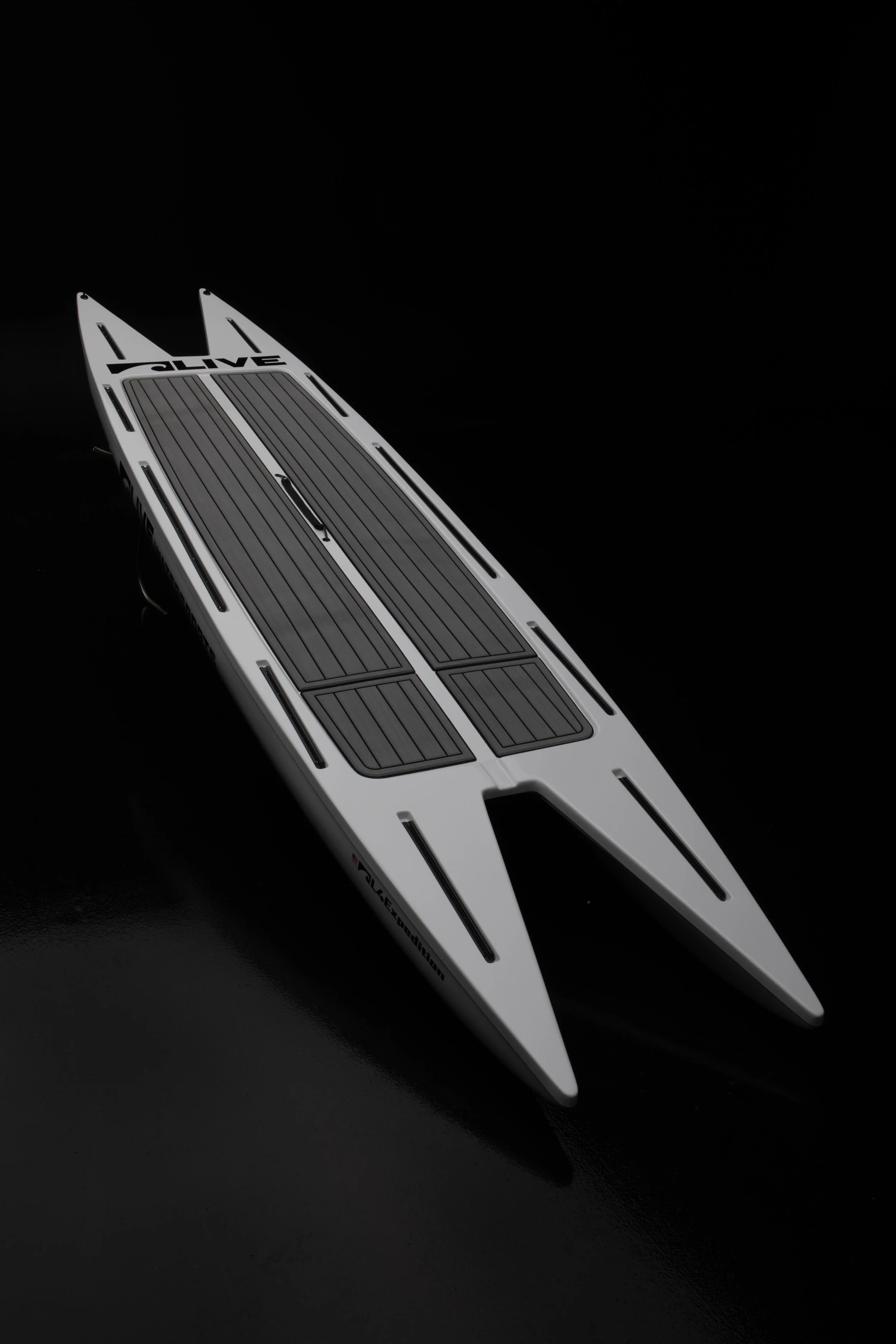Top view of the L4 Expedition by LIVE Watersports