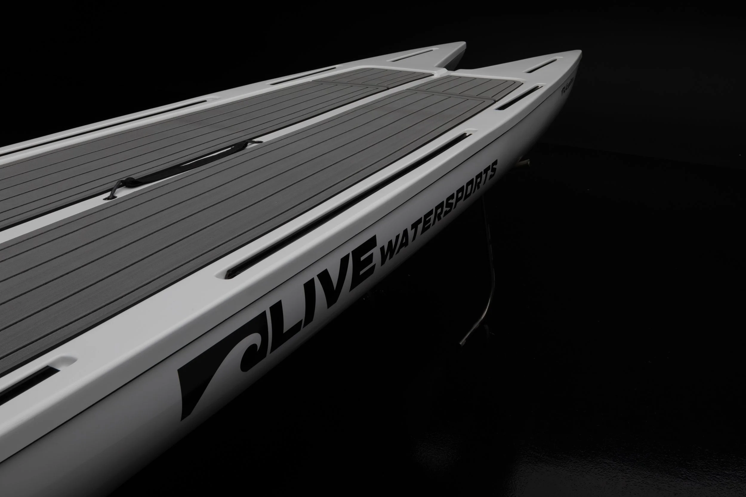 Side view of the L4 Expedition by LIVE Watersports