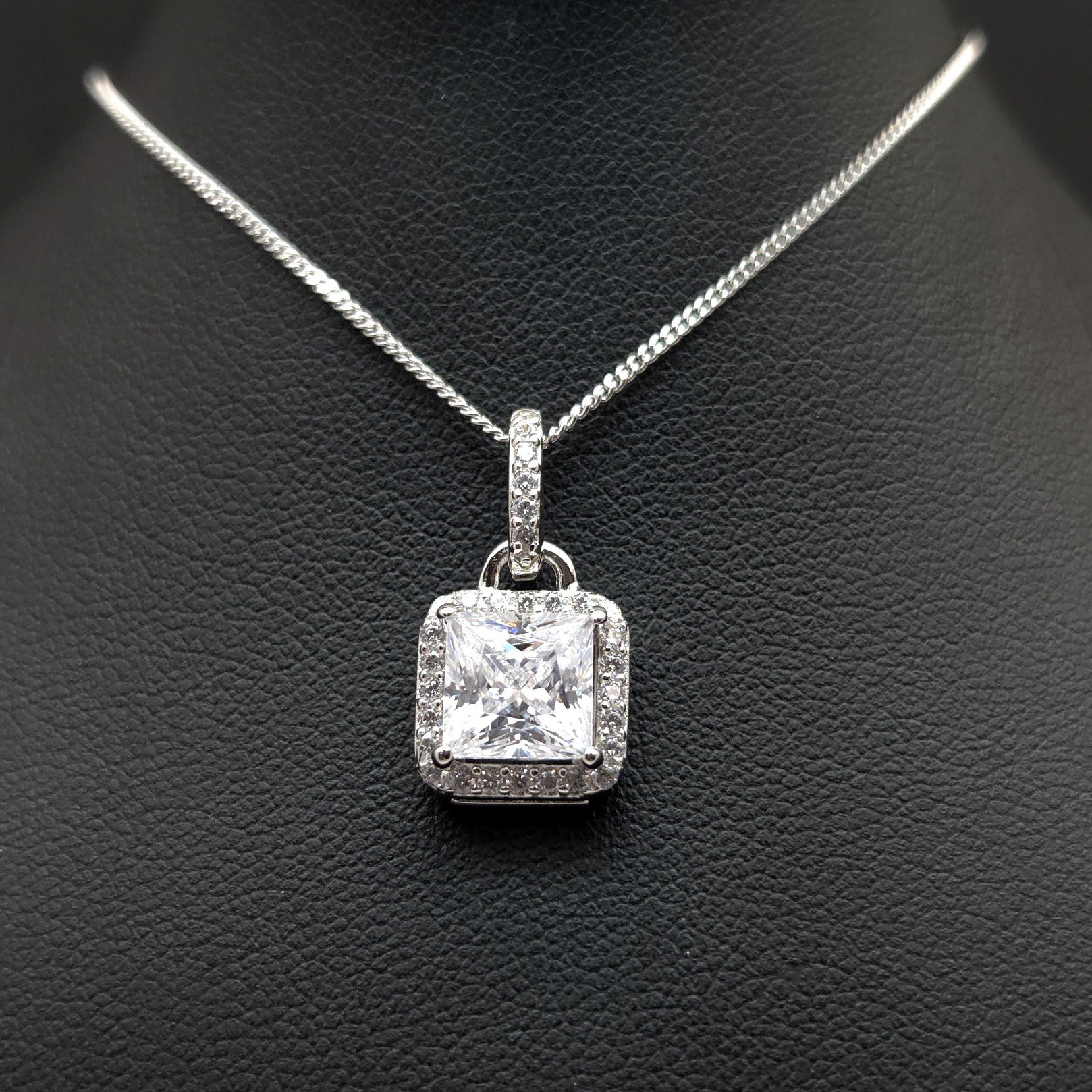 Screenshot 2025-12-24 113340.jpg