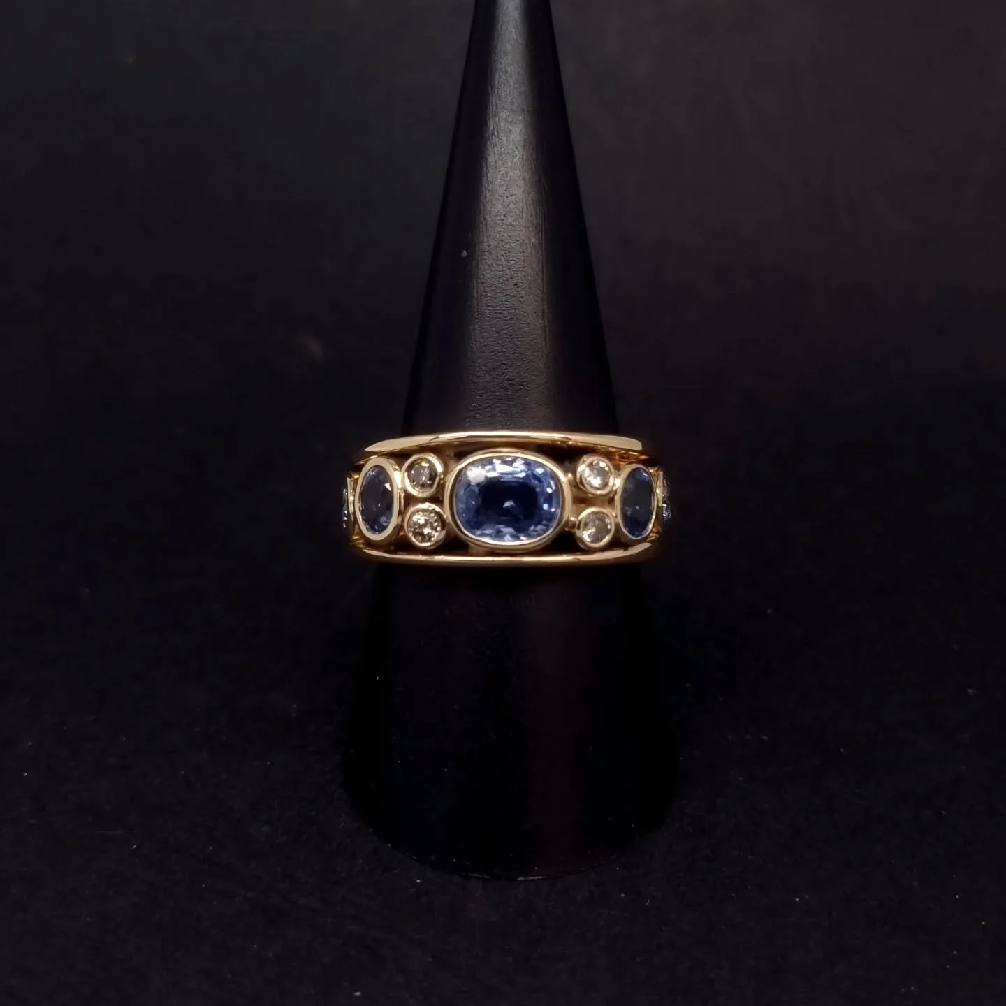 ✨ A new story from old treasures ✨
This custom ring was handmade by combining two sapphire rings into one fresh new design. The deep blue sapphires are beautifully set in rich yellow gold, accented with sparkling diamonds — giving new life to s