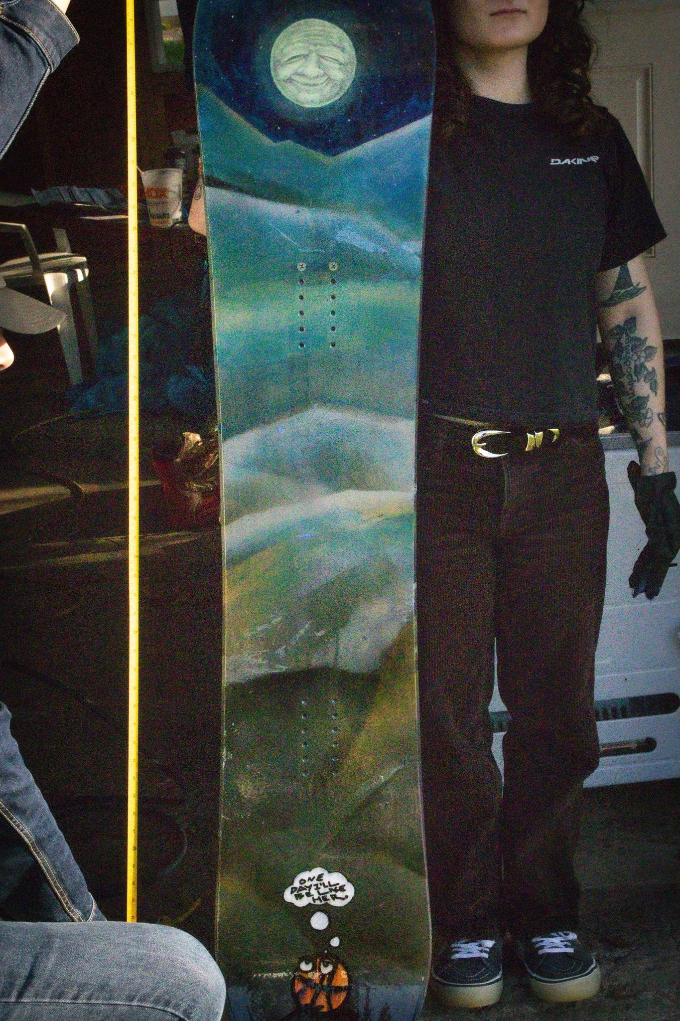 back-alley-boards-moon.png