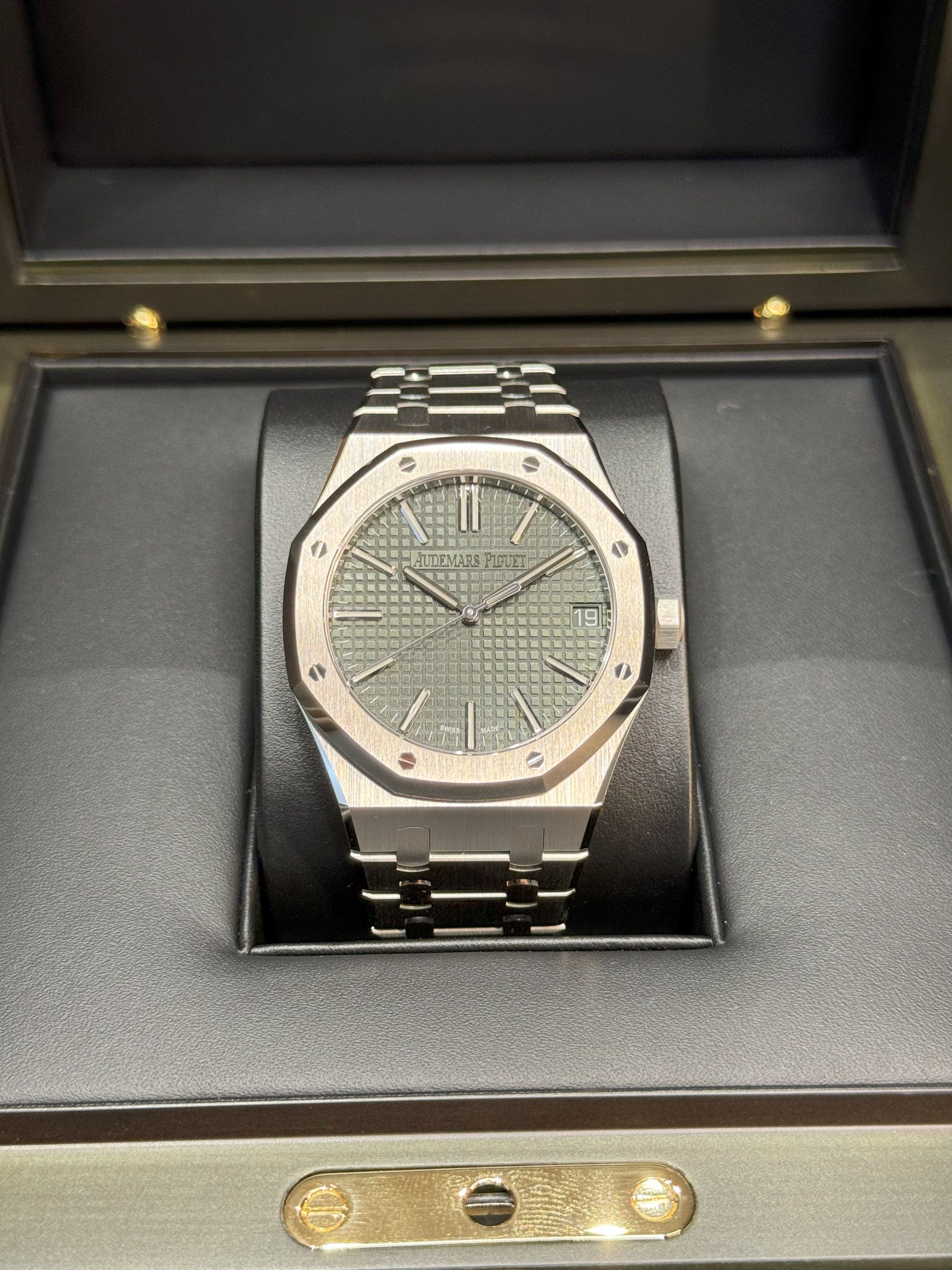 Audemars Piguet Royal Oak (15510ST)