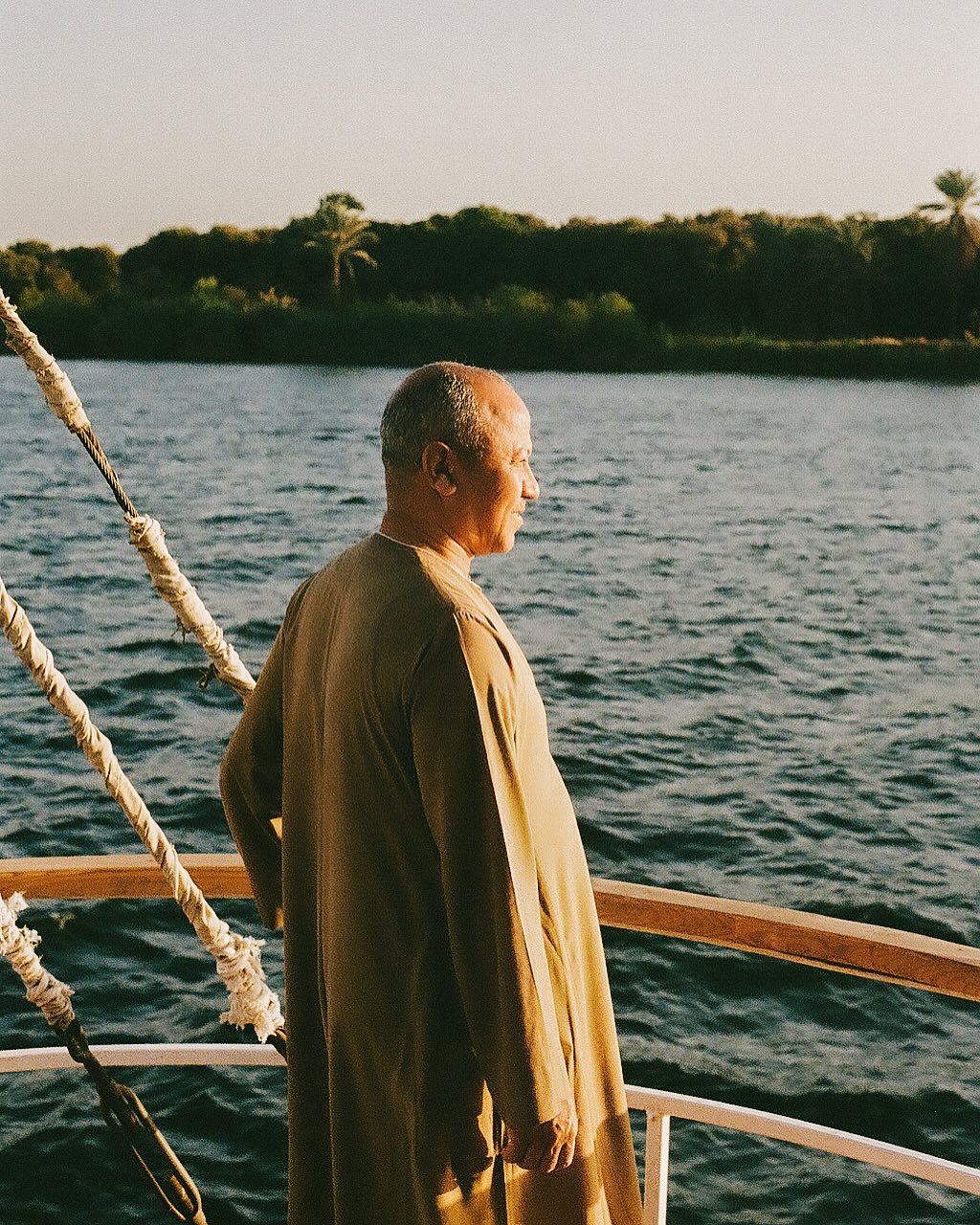 This Winter connecting to the waters of the homeland through a slow sail on a traditional wooden vessel (a dahabiyya) on the sacred Nile. Early mornings were spent gazing at farm scenes passing by on island shores, afternoons around tables gathered o