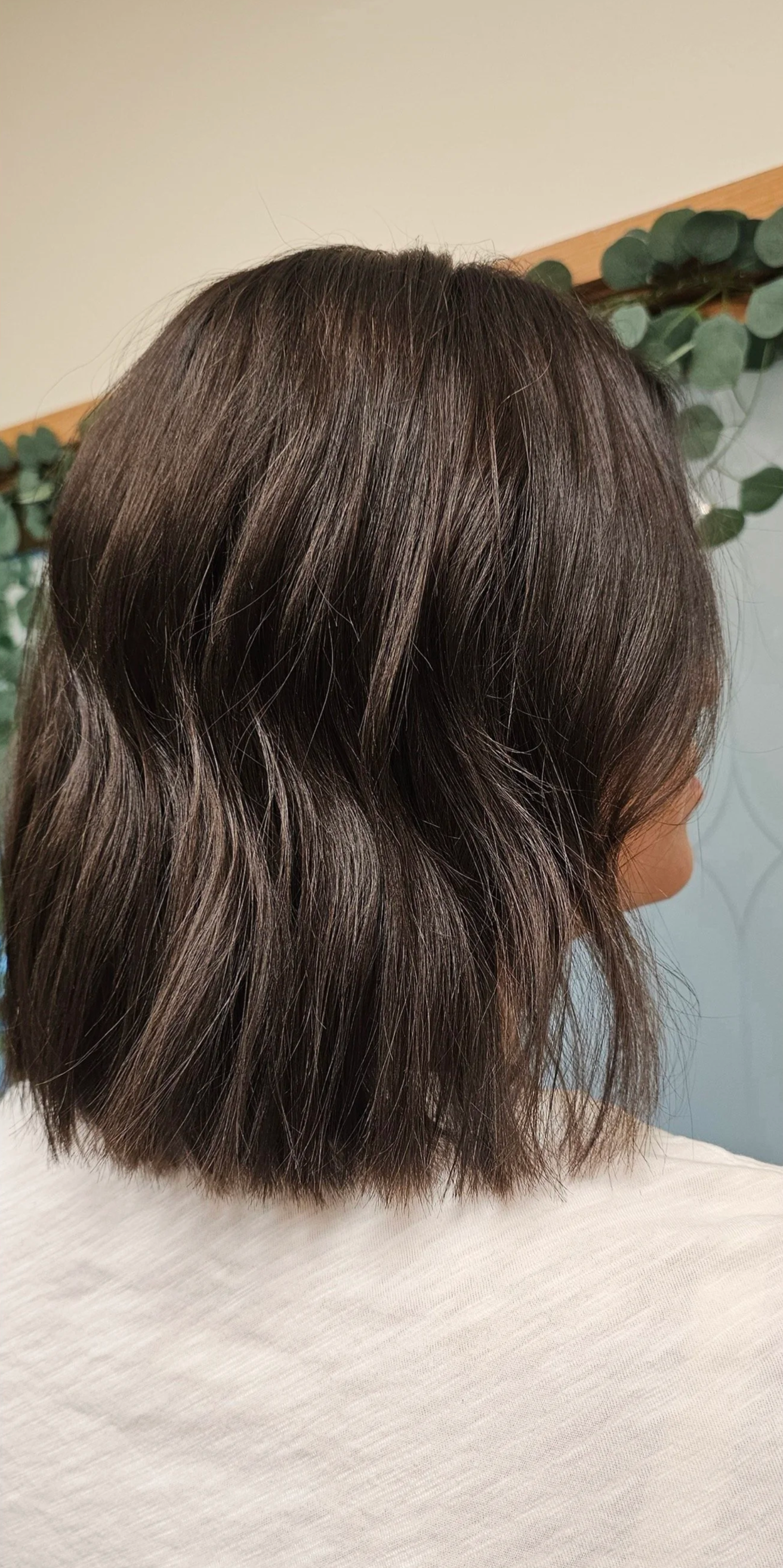 Precision hair cut for straight hair