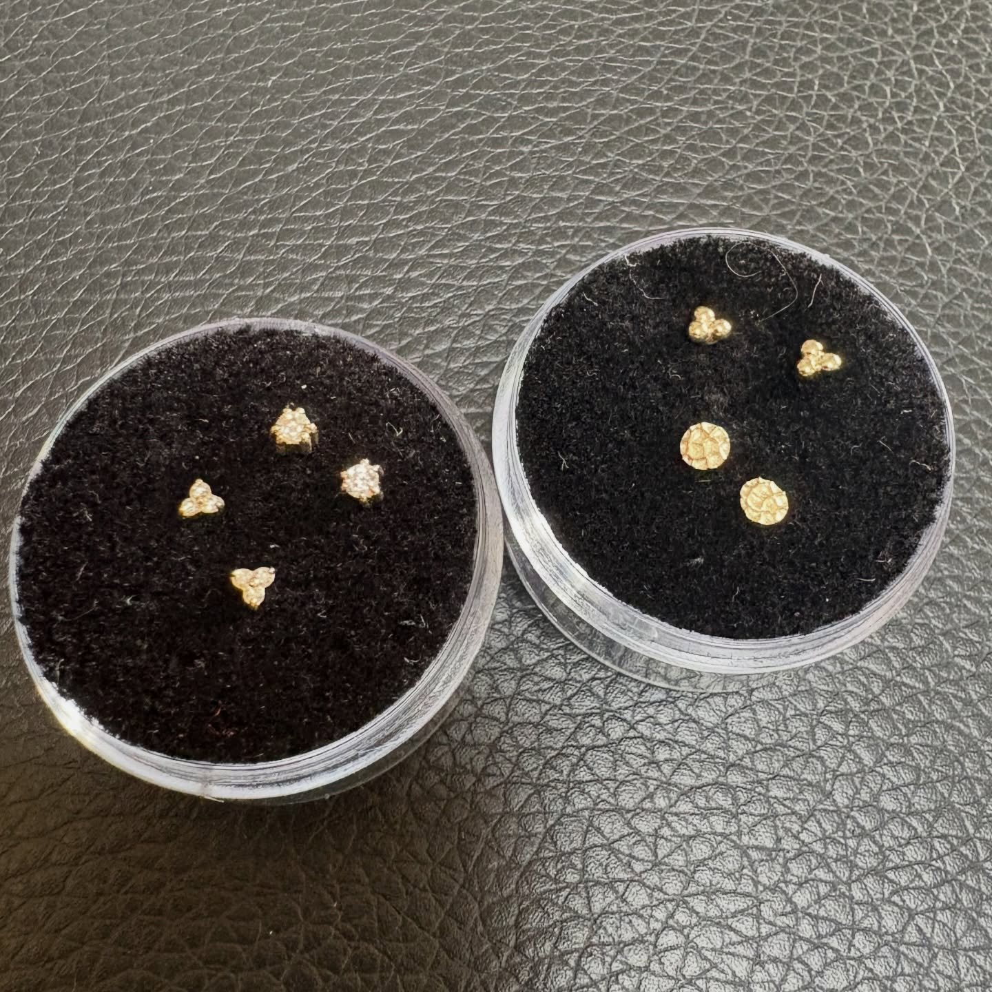 14k Dainty yellow gold toppers available. 
Schedule your next piercing appointment with your favorite local piercer ☺️ 
Https://www.ethanlohr.com/piercing-appointments