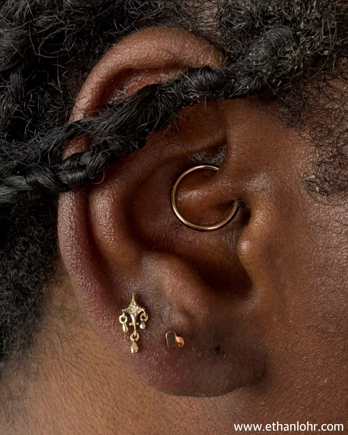 Added an Antoinette in yellow gold from @junipurrjewelry 🤩
