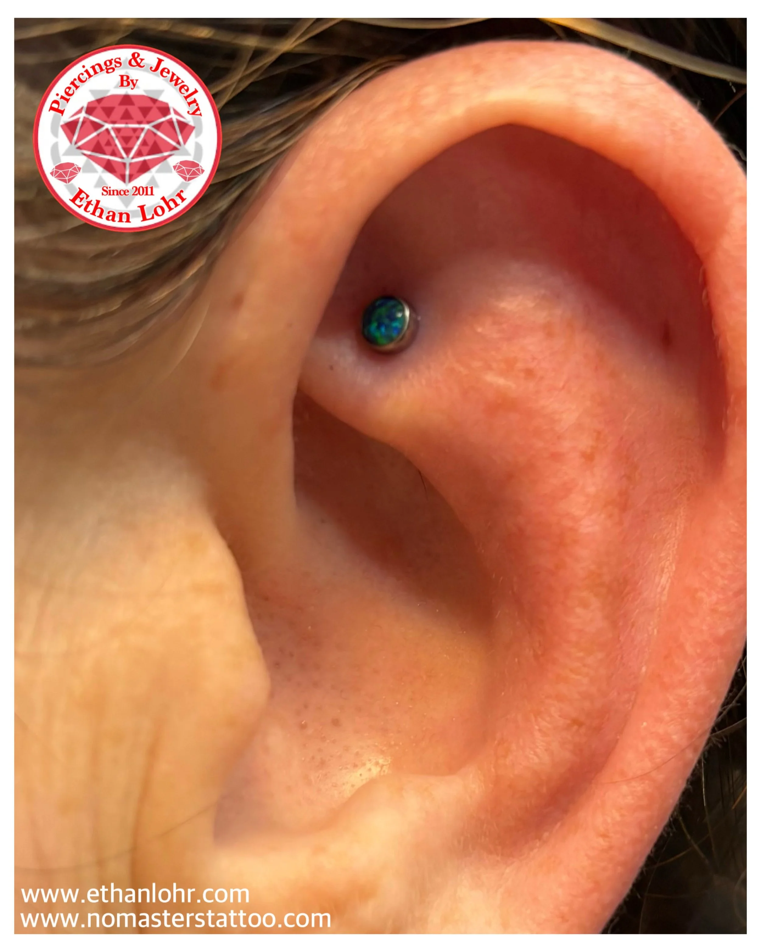 Guys, I think I have a new favorite piercing&hellip; faux rooks! How cool is this?!? I love it. 🤩 

Https://www.nomasterstattoo.com