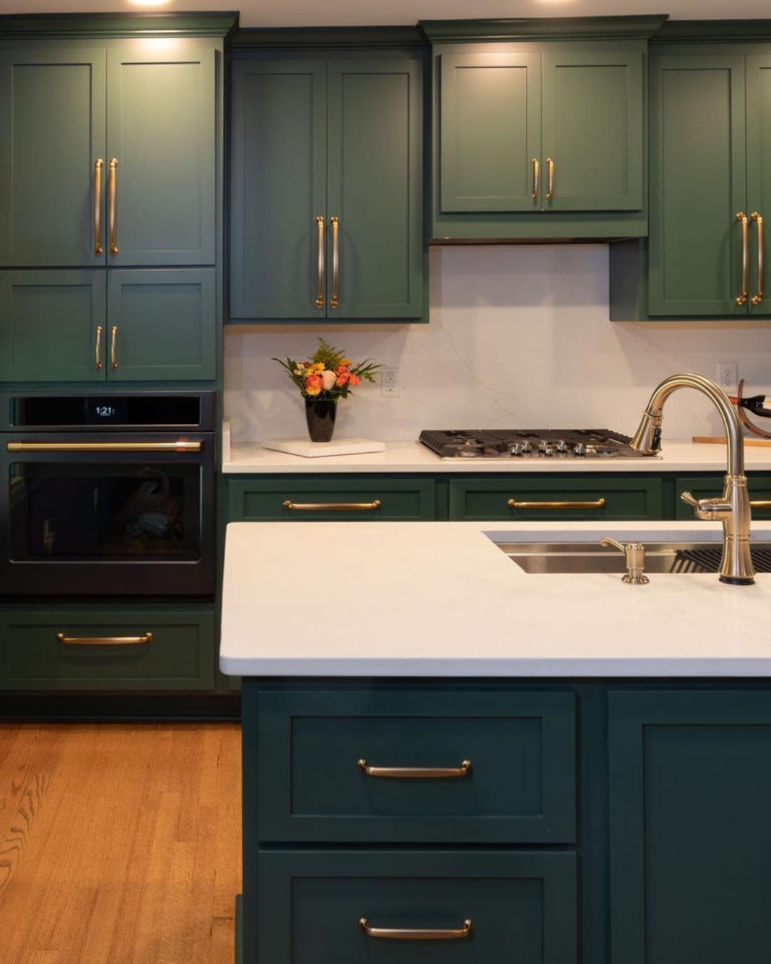 ✨ After &amp; Before
Ok, we know.  It&rsquo;s hard to even tell how this could have been the same space.  But we promise it is.  Doors were moved, windows added, walls taken down, and rich, deep color added.  What a transformation for this East Memph