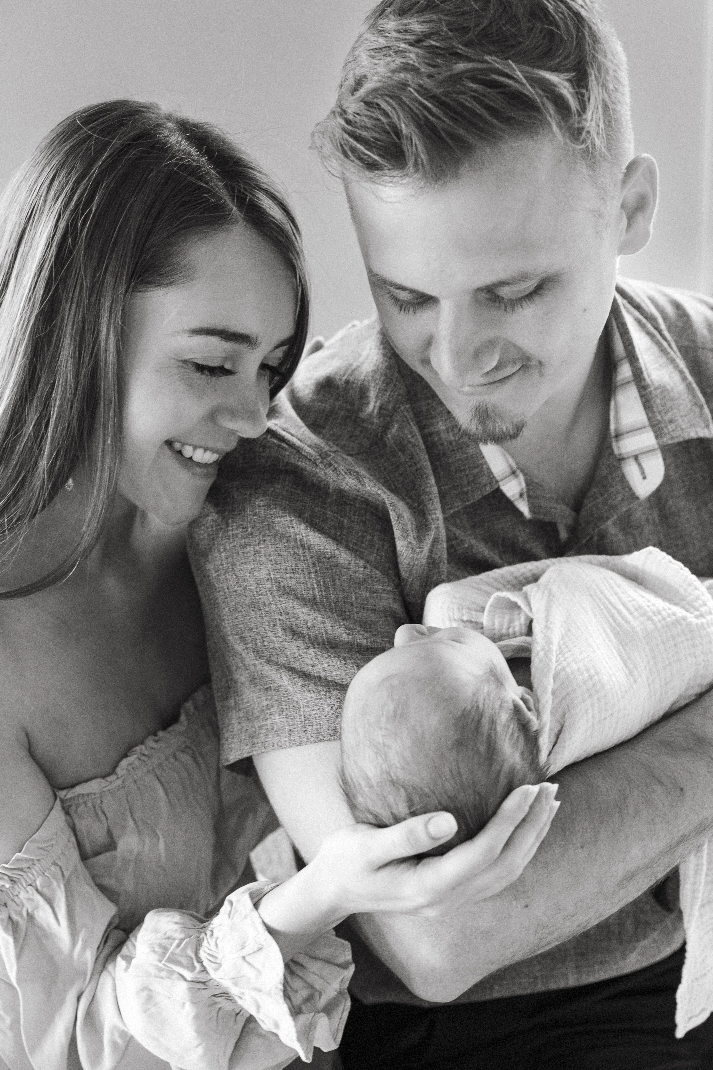 Kayelee_Swarb_Newborn_BLOG003.jpg