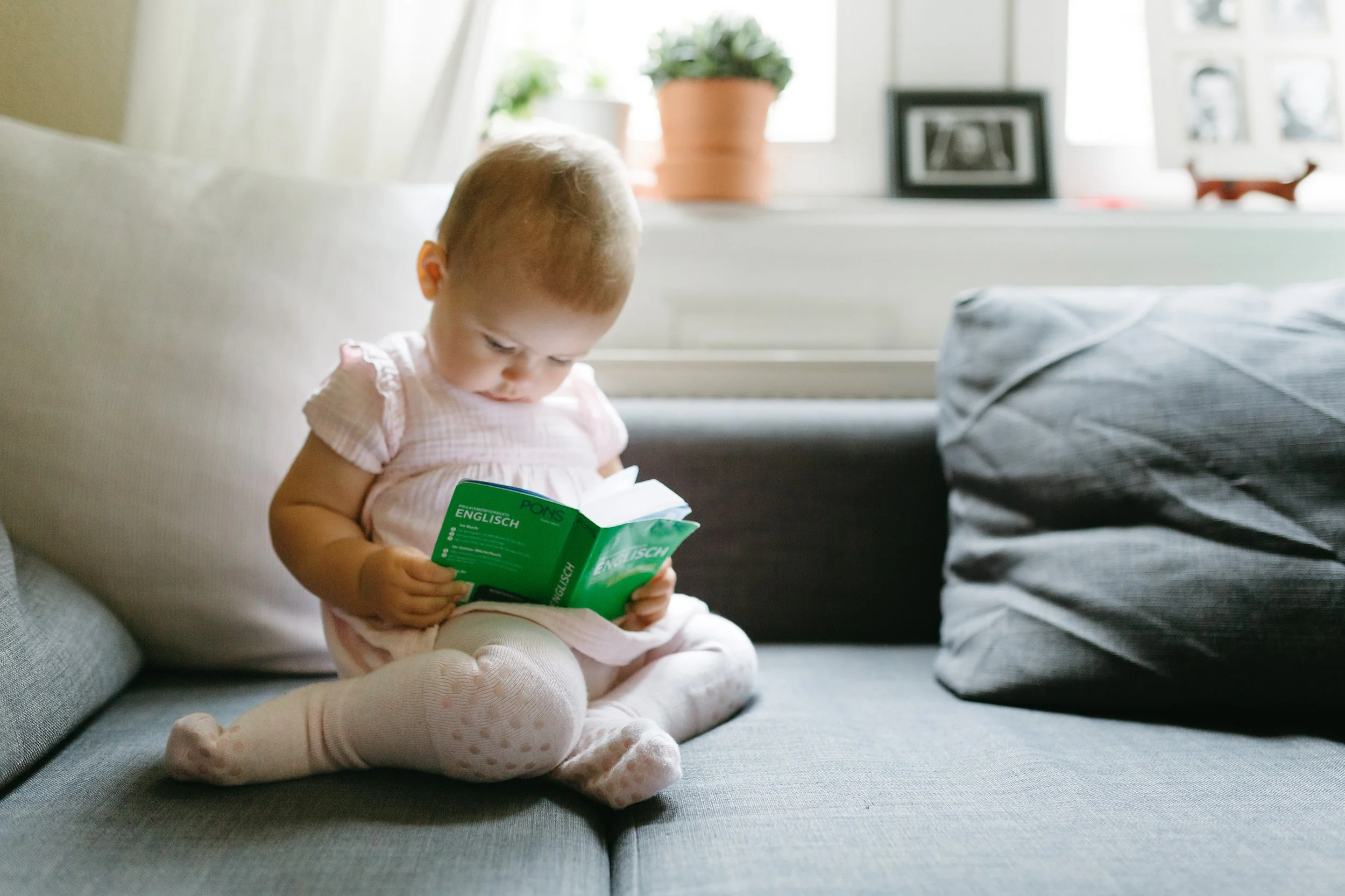 Real Life, Beautifully Captured: 25 Meaningful Moments to Document with Family Photography