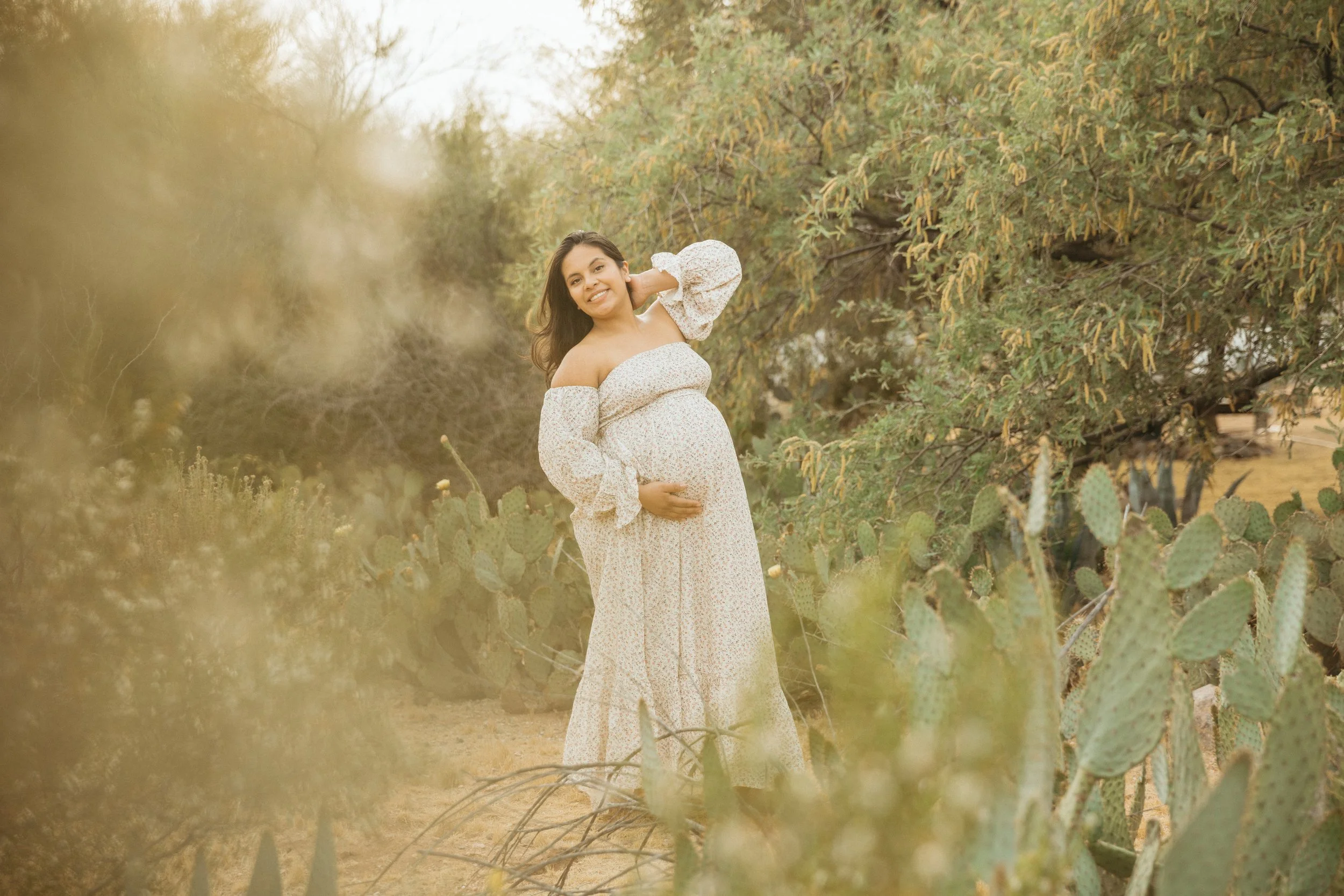 desert maternity photos in tucson
