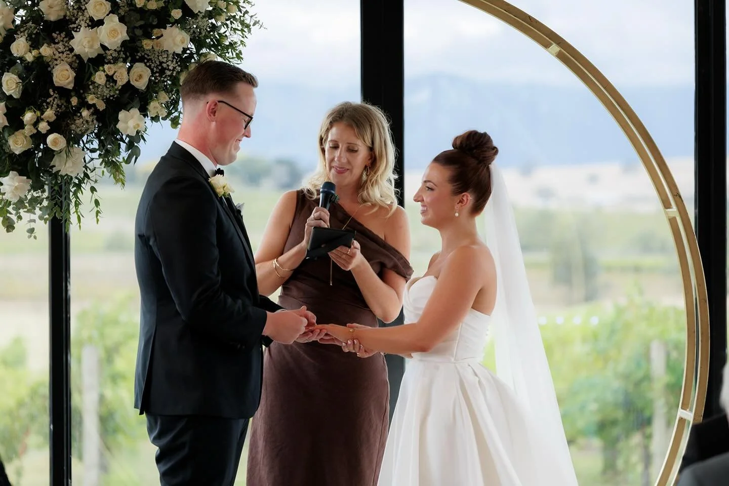 📝 Let&rsquo;s talk vows. This is the time you get to say something special about your partner. There is no right or wrong. There is no &lsquo;script&rsquo; you need to follow. Just be YOU and your guests will love it. 
 

📸 @capturedbykelly 

#vows