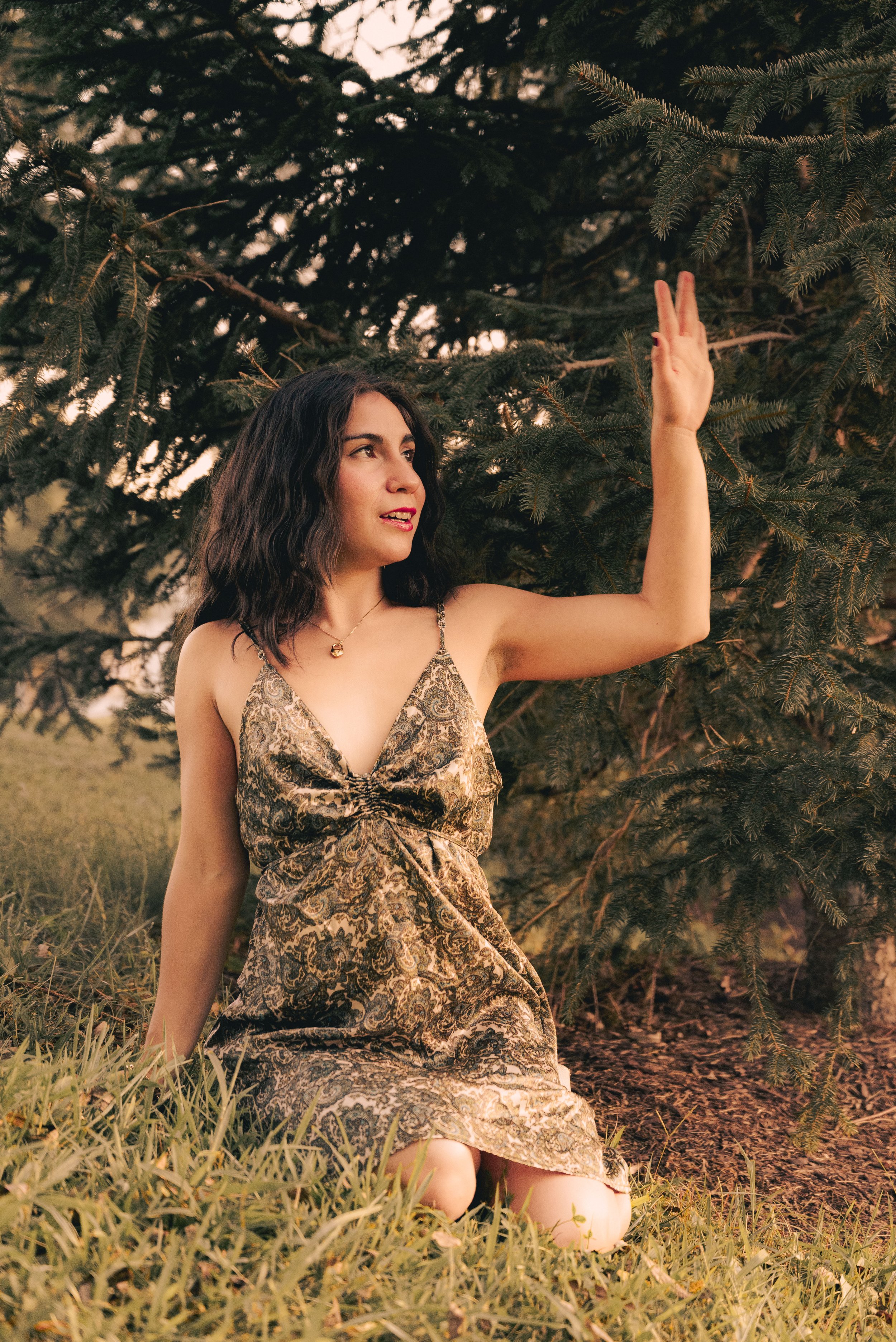 Angela under tree2.JPG