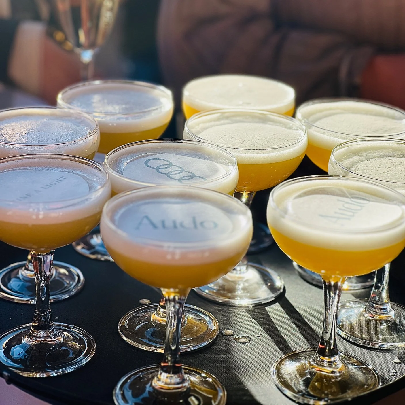 Lej en cocktailbar til jeres næste fest med lækre drinks og cocktails