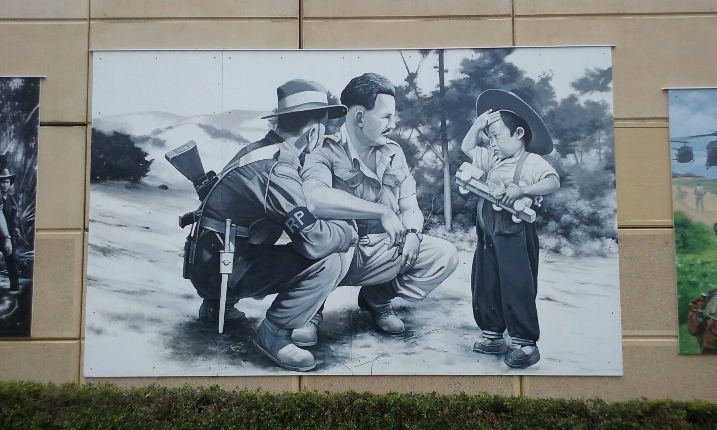 Korean War scene, painted on boards and placed at Hillcrest, to the south of Brisbane.
As a part of a RSL memorial.