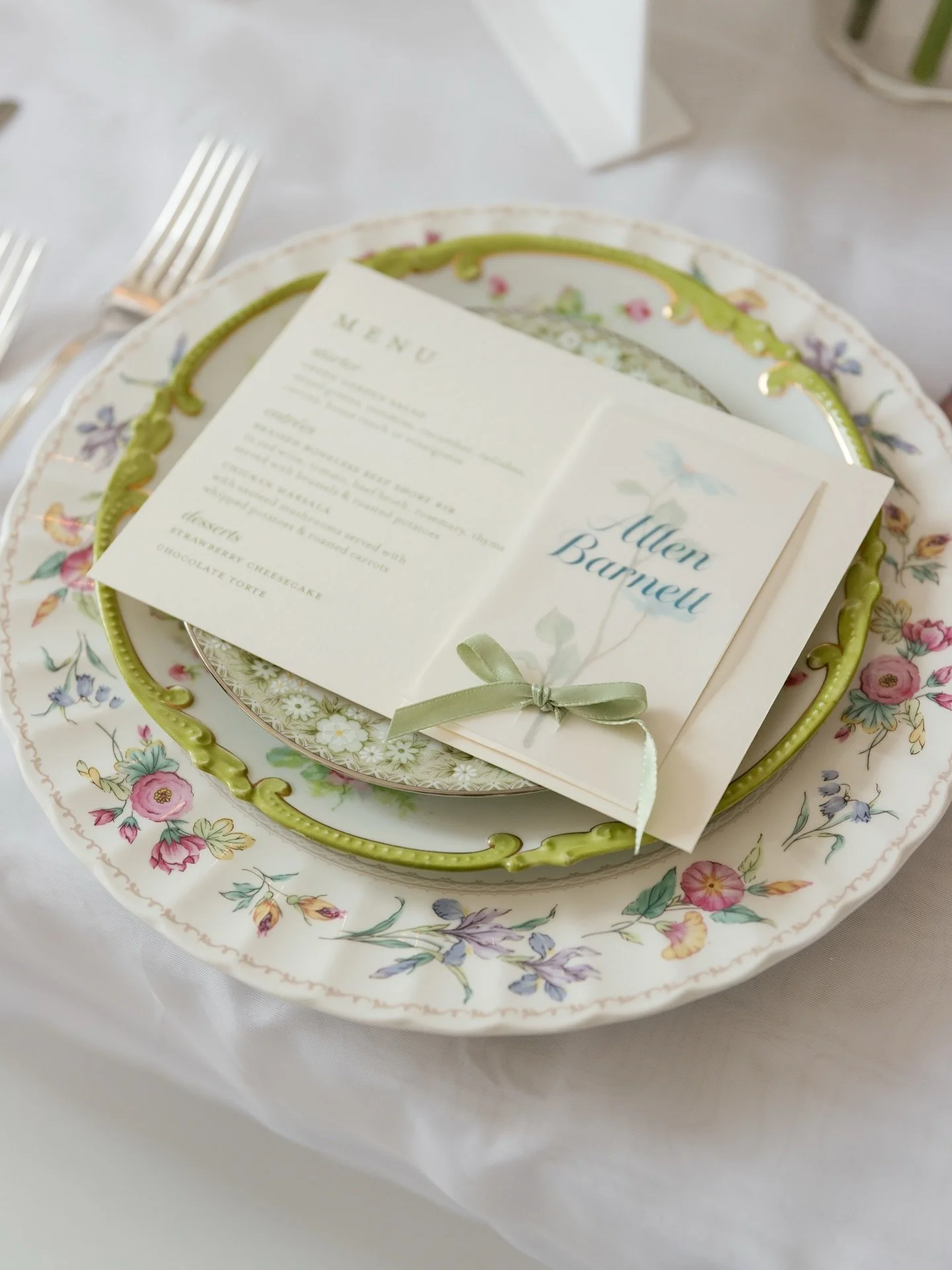 When the right vendor team makes your entire event actually feel like you🤍

Vendor team: 
Venue @almamiagr 
Planner @belovedeventsrentals 
Photographer @kaylaraquelphoto 
Host @forevercollectivesociety