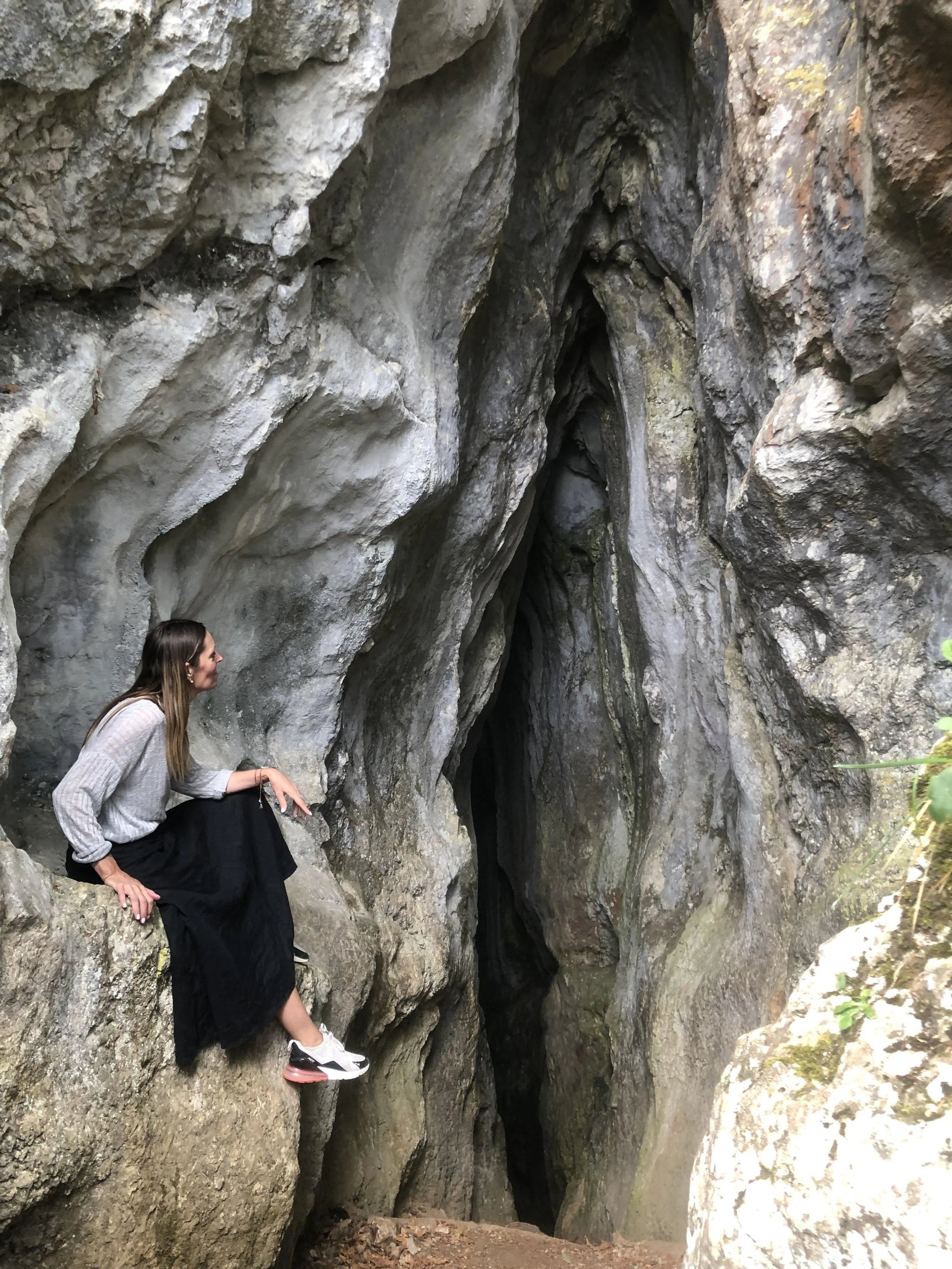 yoni cave 1.jpeg